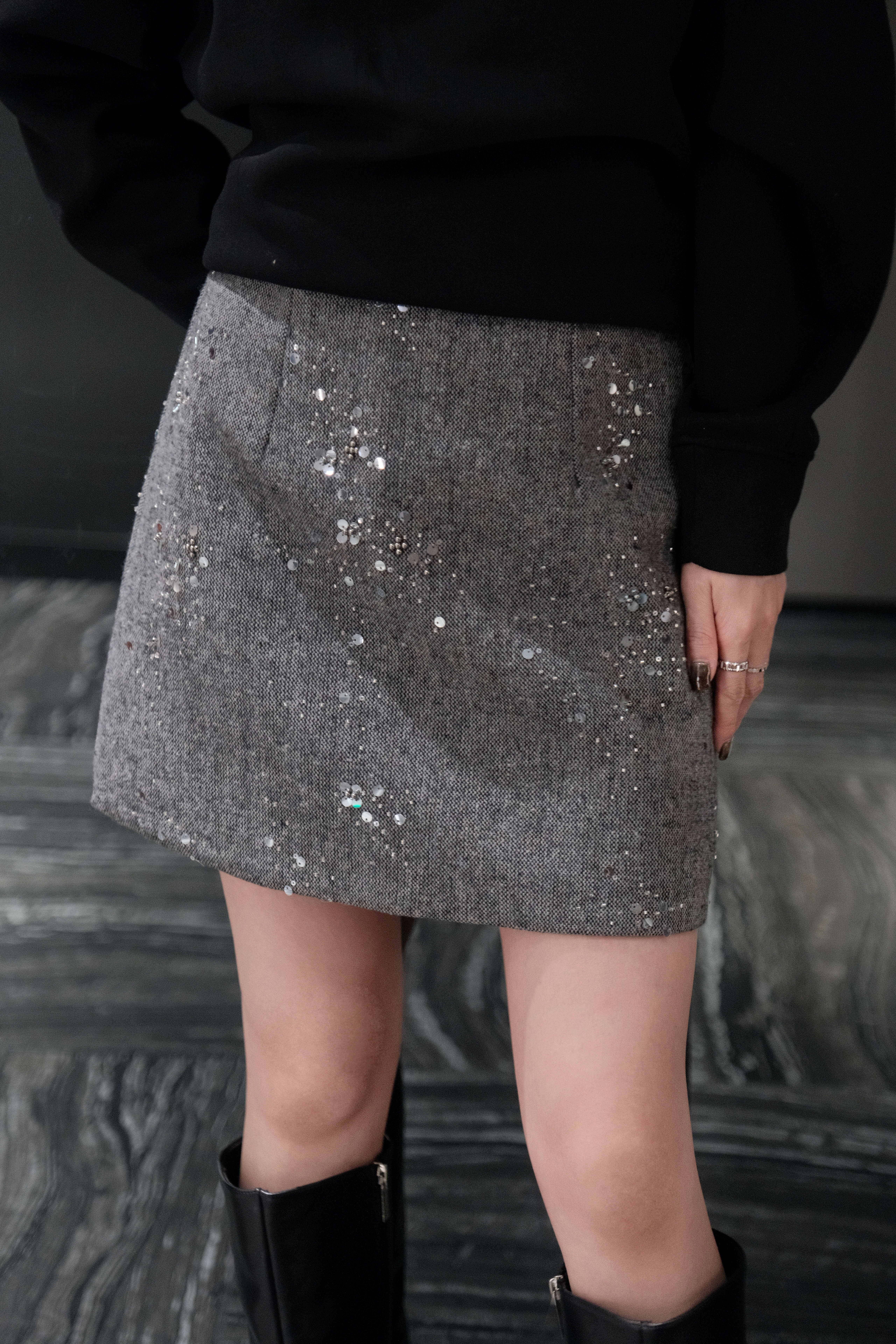 Sequin-Embellished Tweed Mini Skirt_SK262L16