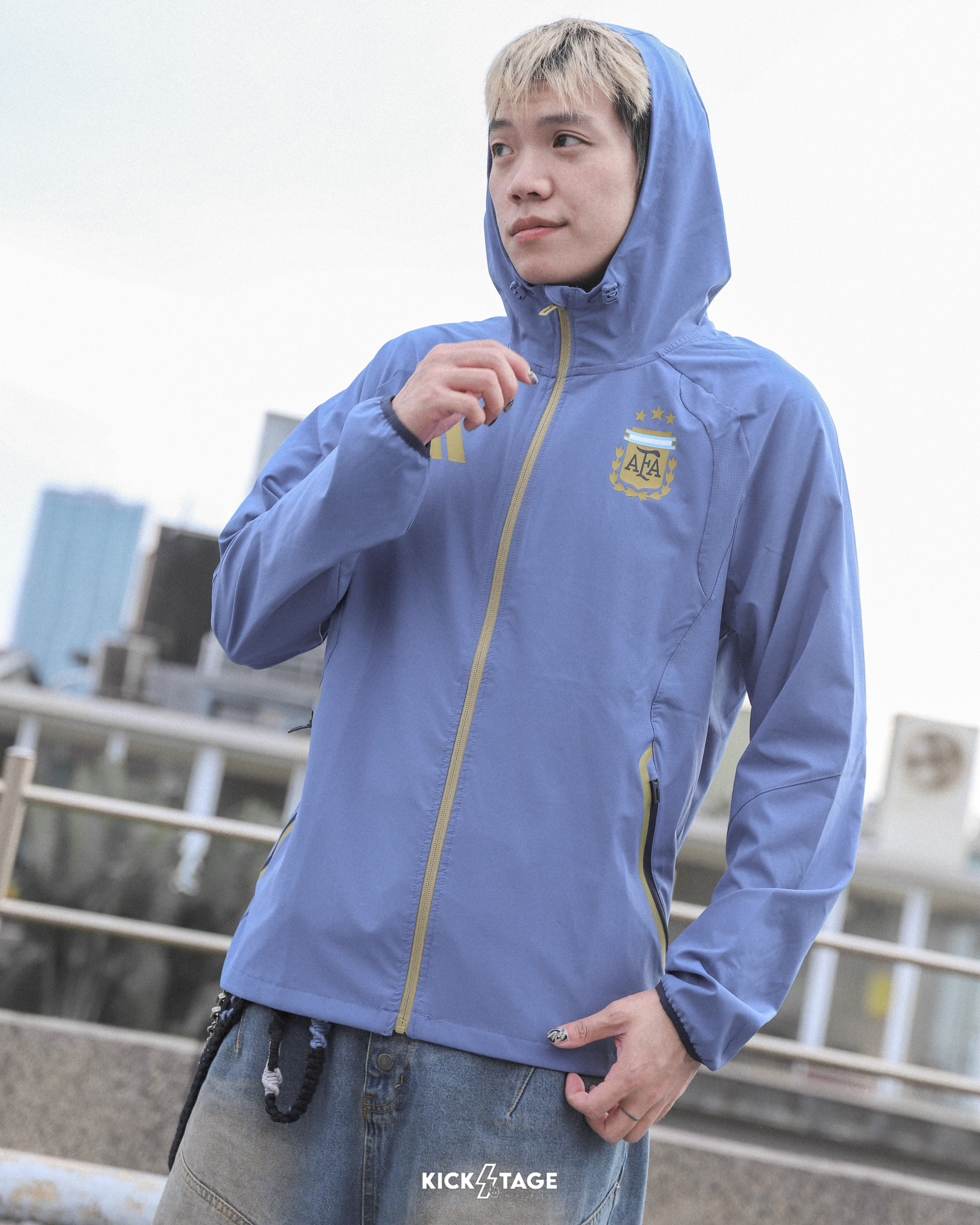 男款 ADIDAS TIRO TRAVEL JKT 藍色 阿根廷 足球 世足盃 世界盃 防風 連帽 外套【JZ6313】ADFIFA