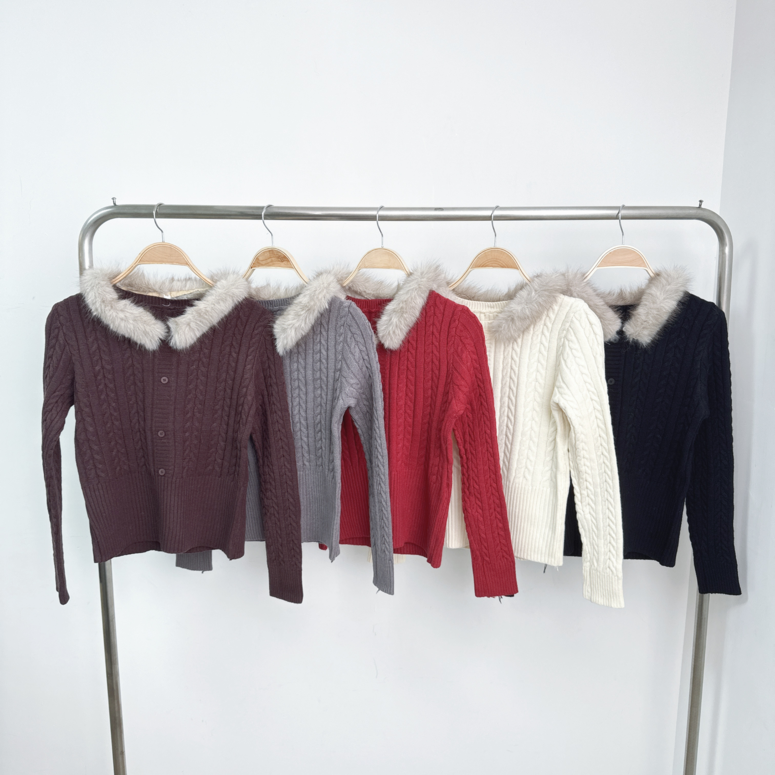 可拆仿兔毛圍巾假開鈕花紋彈性針織TOP (M4-M8)