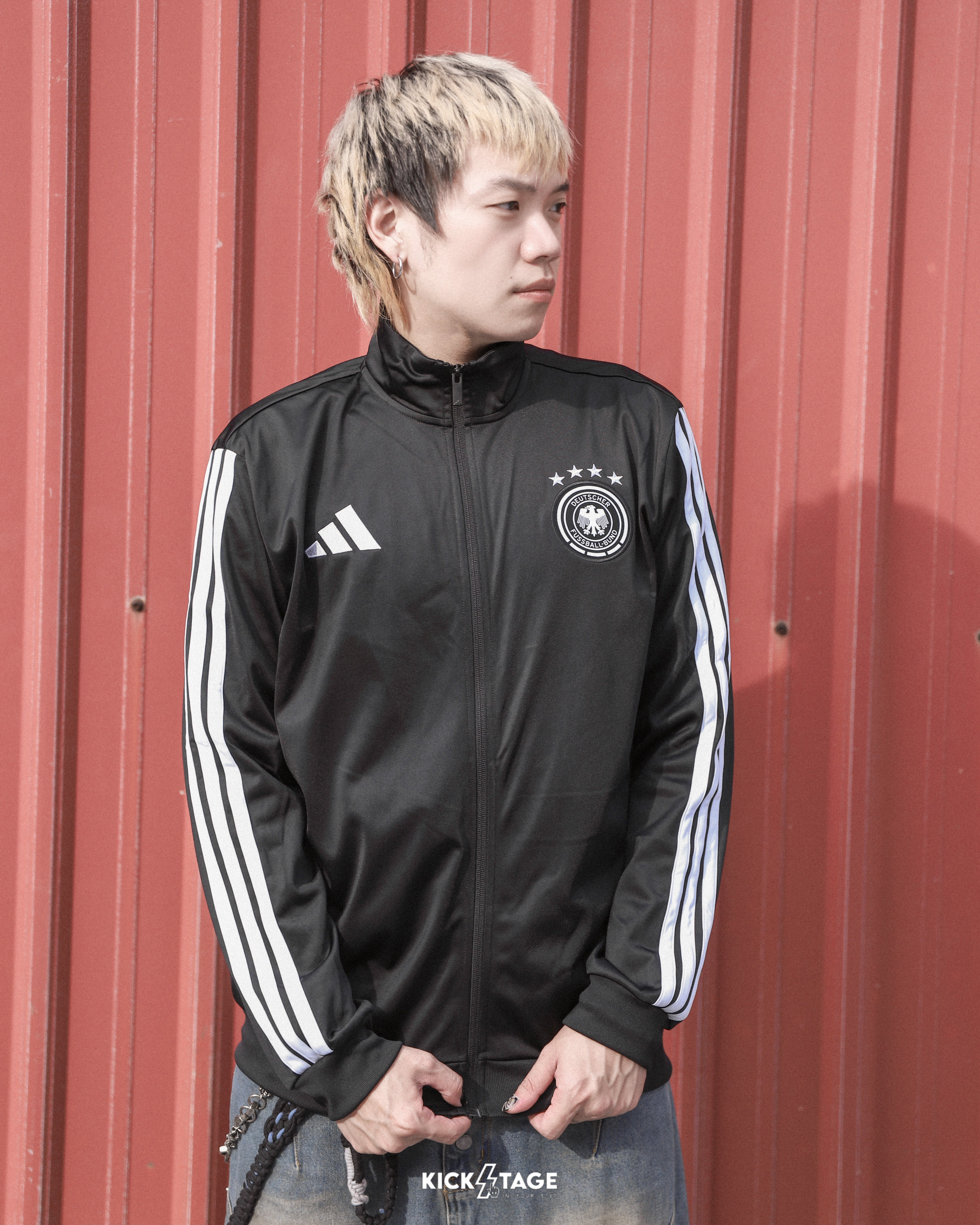男款 ADIDAS GERMANY DNA JKT 黑色 德國 足球 世足盃 世界盃 立領 外套【JZ9345】ADFIFA