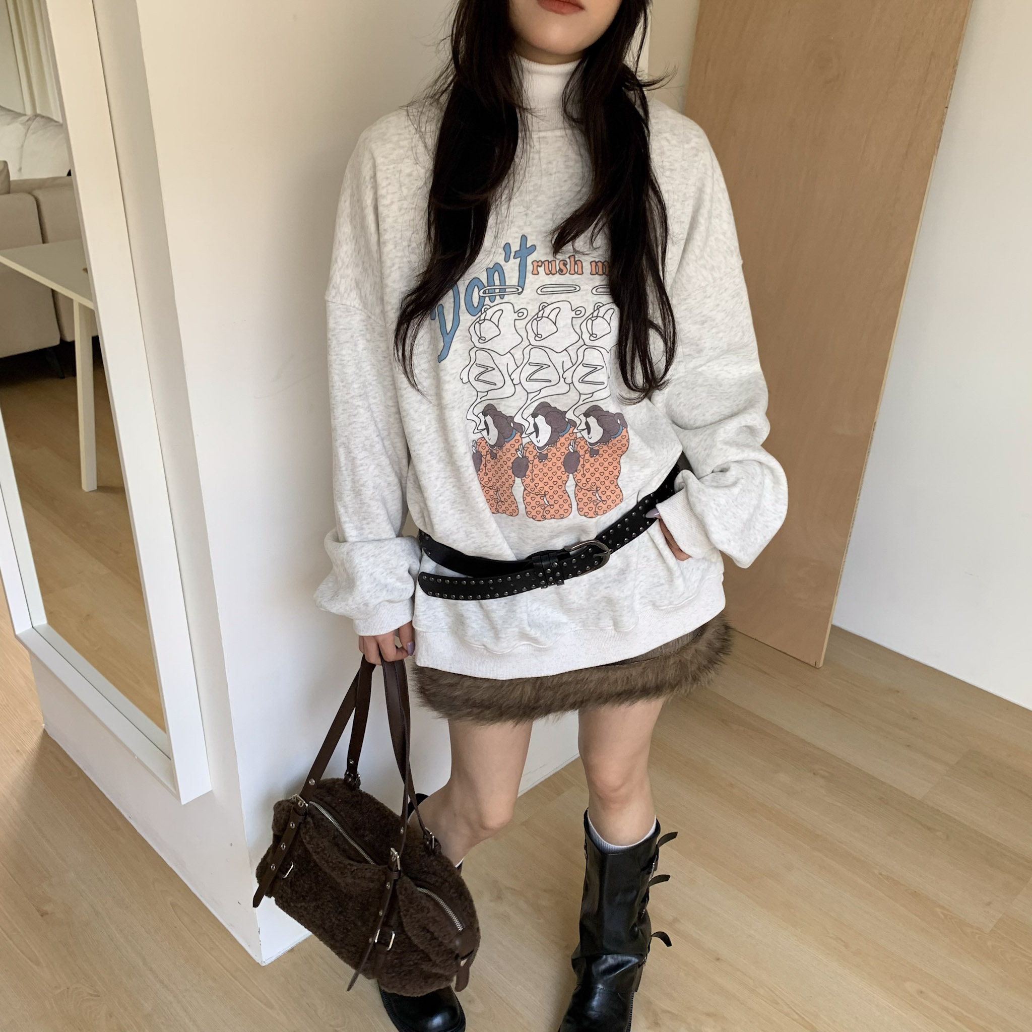 ISA_busy熊熊! 水洗做舊刷絨寬鬆大學TEE_51163