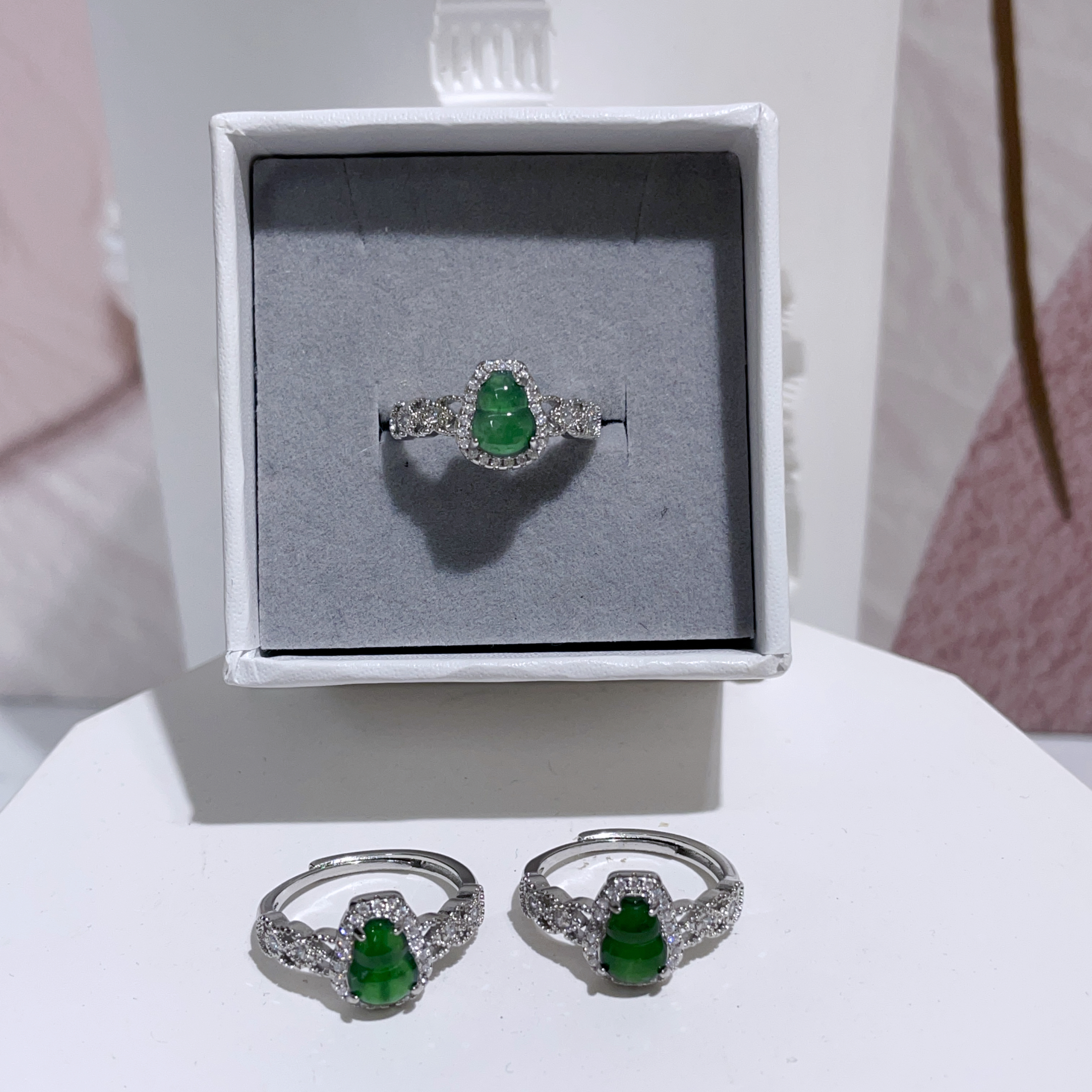 翡翠葫蘆閃閃戒指