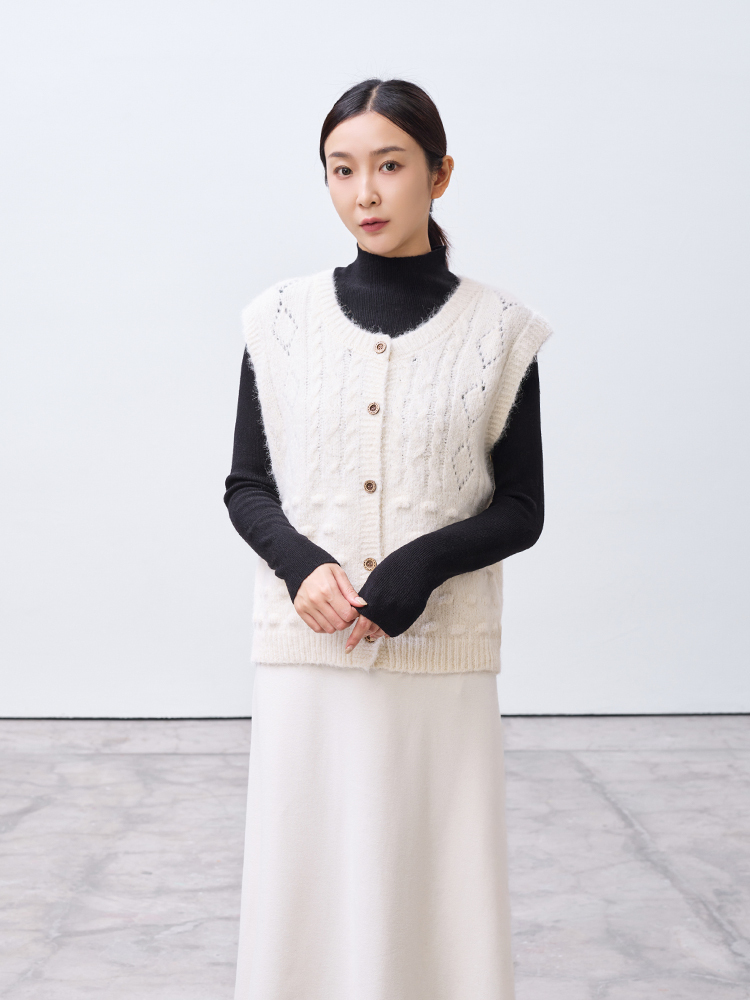 小毛球鏤空菱格針織背心（9%羊毛）