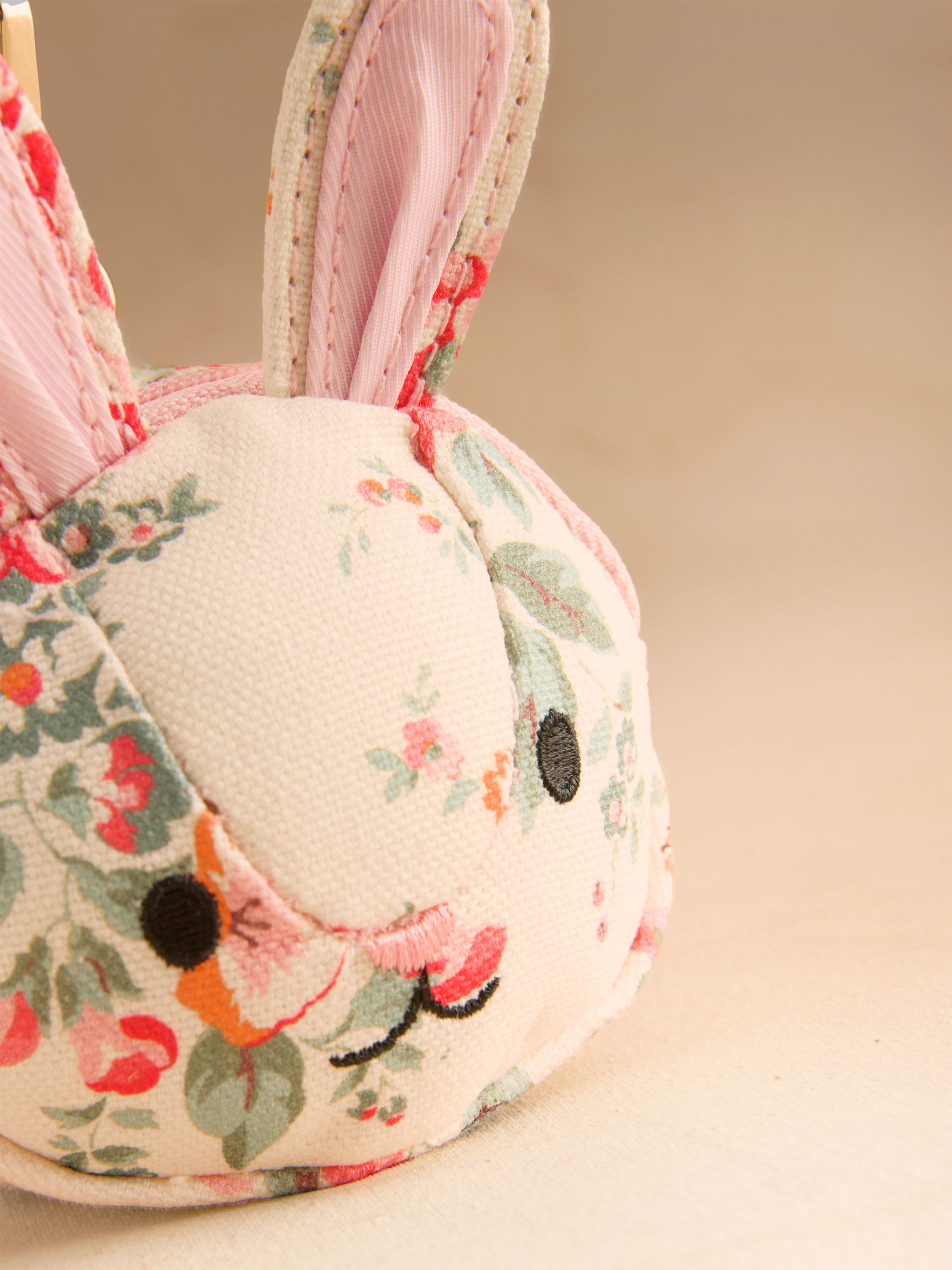 Hackney Rose 立體兔子造型零錢包