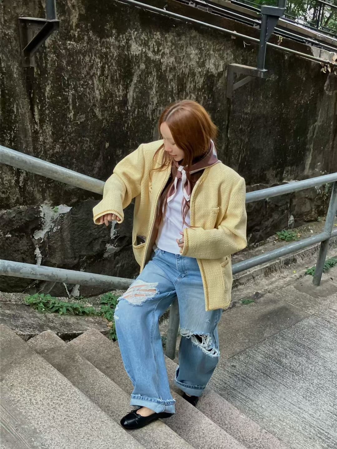 金色鍊條滾邊造型圓領寬鬆感小香外套 / 2色