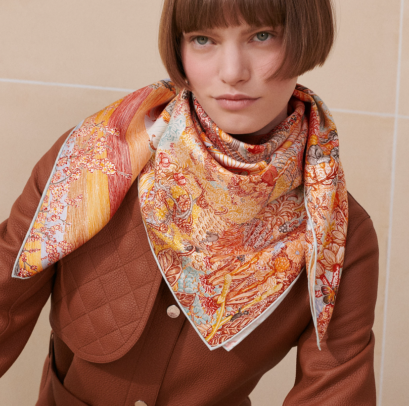 UK055 Hermes Les Folies du Faubourg scarf 90 - Brun / Orange / Vert-De-Gris H004147S 03 100% silk 88.5 x 88.5 cm