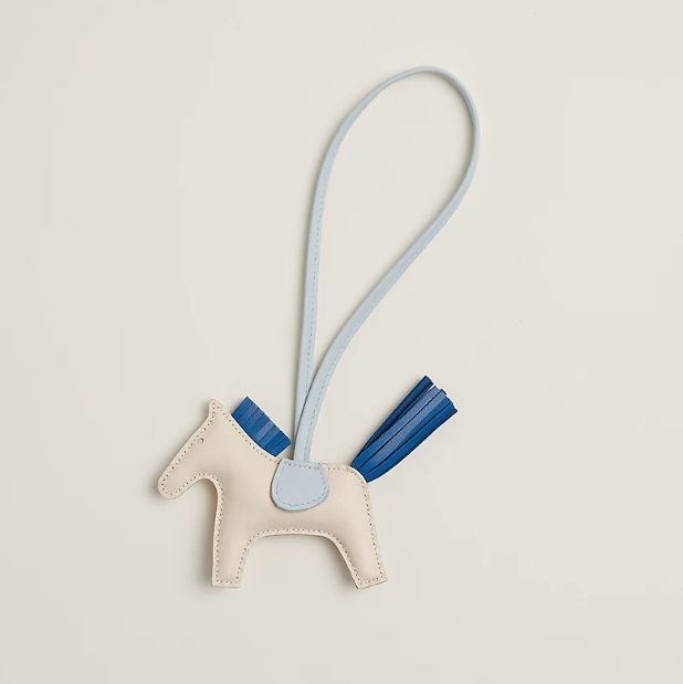 UK048 Hermes Rodeo PM charm - craie / bleu de France / bleu brume H064929CAFH 9.7 x 7.8 cm