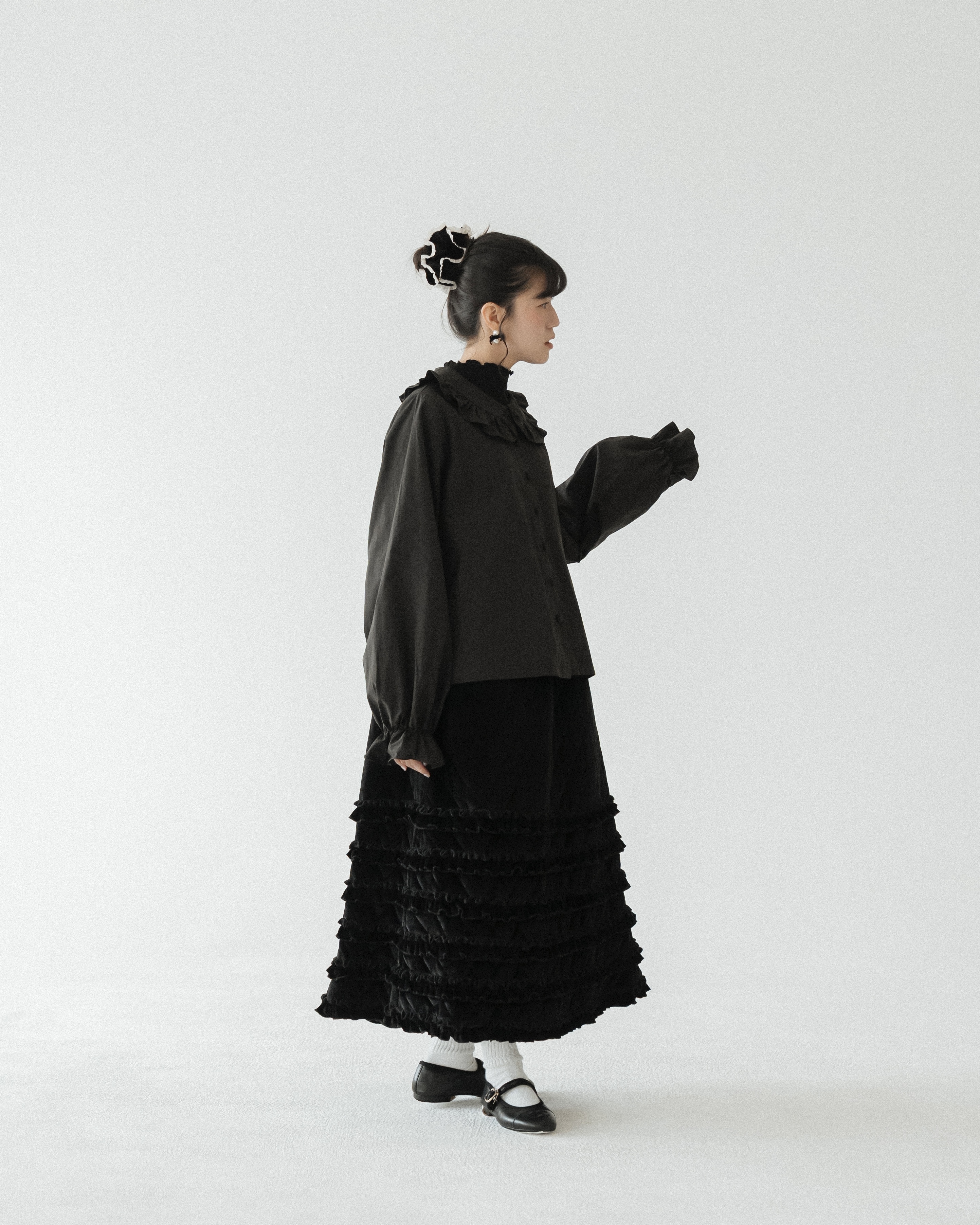 【 Kiki.co Made 】Ruffle Peter Pan Collar Blouse - Black