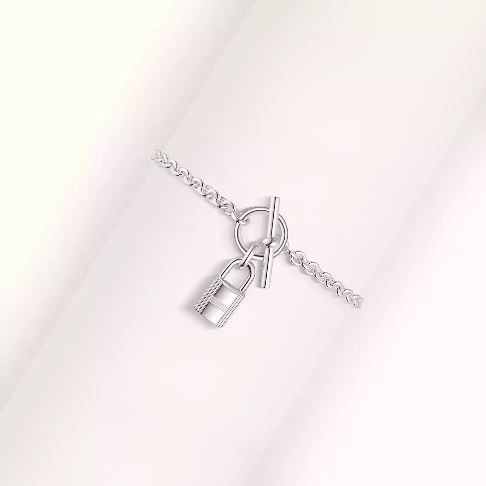 UK007 Hermes Amulettes Cadenas Bracelet H121427B 00ST Silver 925/1000 ST Interior circumference: 16.5cm