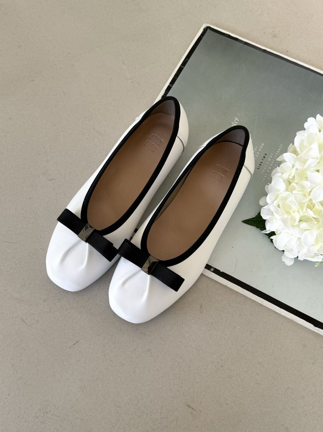 牛皮方蝴蝶結造型方頭平底娃娃鞋 / 3色