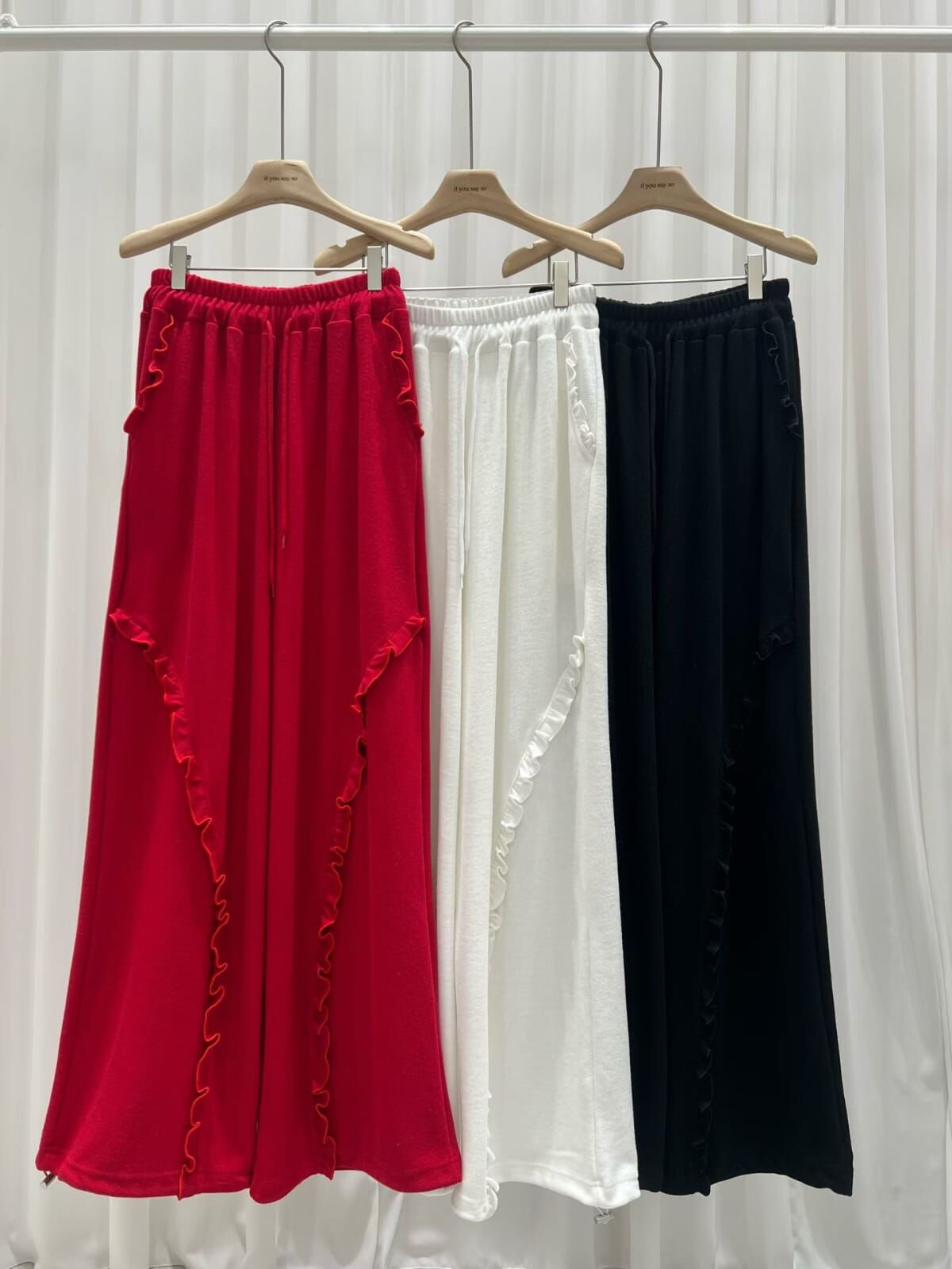 IS5518 花邊休閒褲 *特價* (優惠碼同充值購物金不適用)