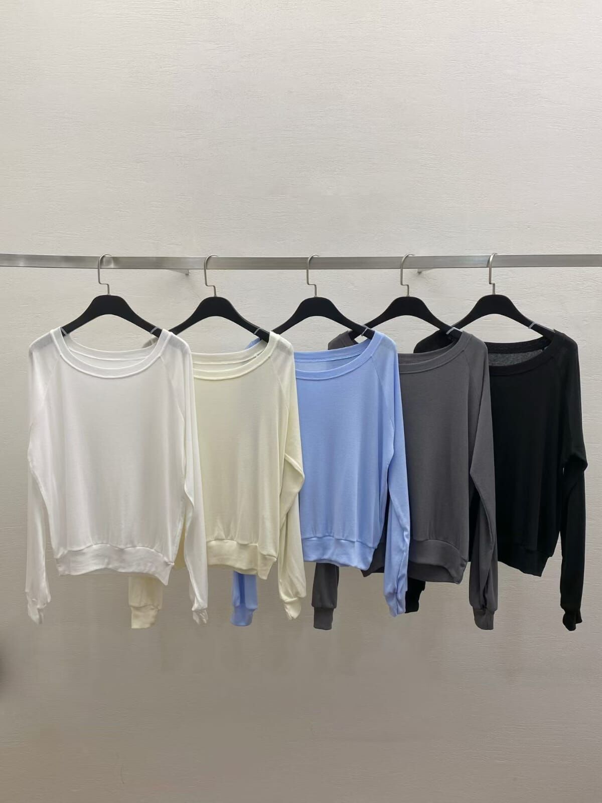 MK5521 闊領日常長袖上衣 *特價* (優惠碼同充值購物金不適用)