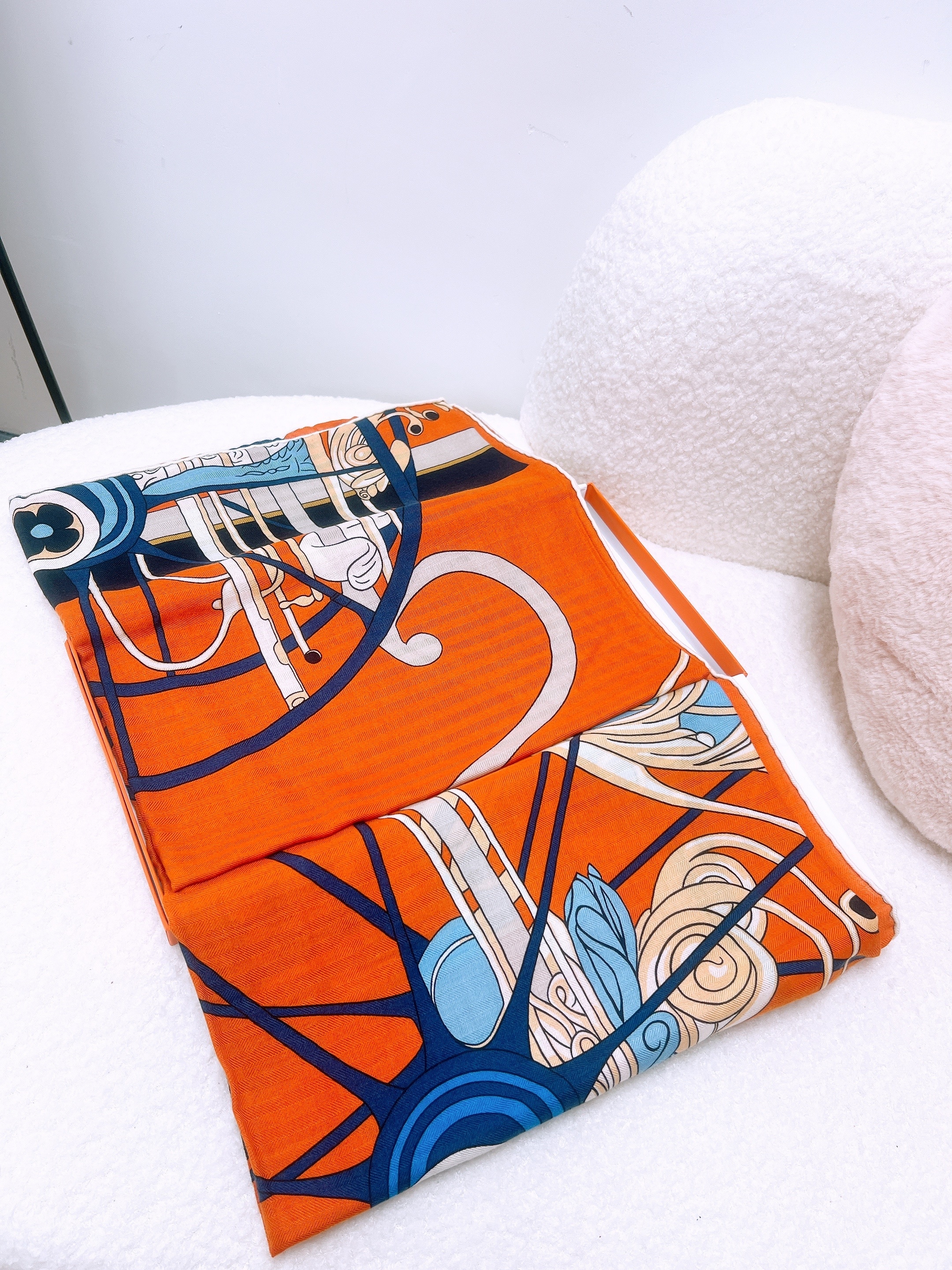 *Unused* Hermes scarf/ shawl 140cm orange coupe de gala