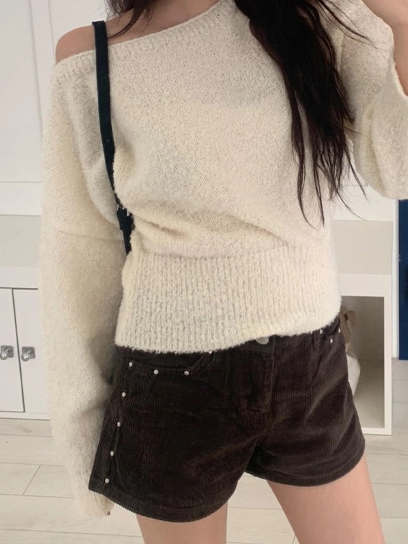 My pick✨日常百搭！高質銀色鉚釘燈芯絨短褲