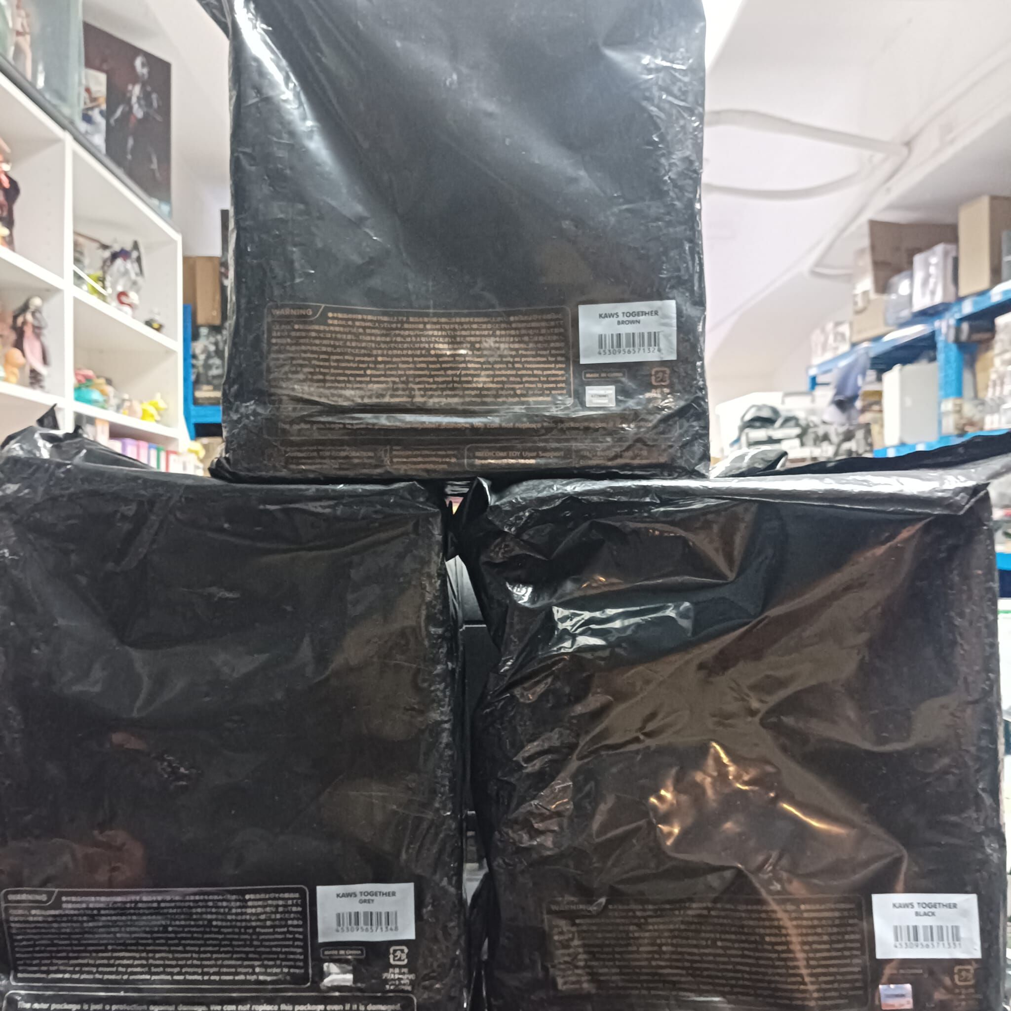 其它-Kaws Together 棕 黑 灰