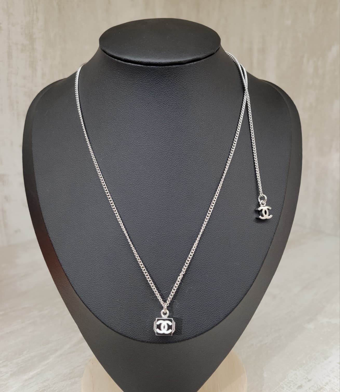 CHANEL ABE819 NECKLACE CUBE CRYSTAL SILVER  38CM+17CM 方型 銀色白字 頸鏈