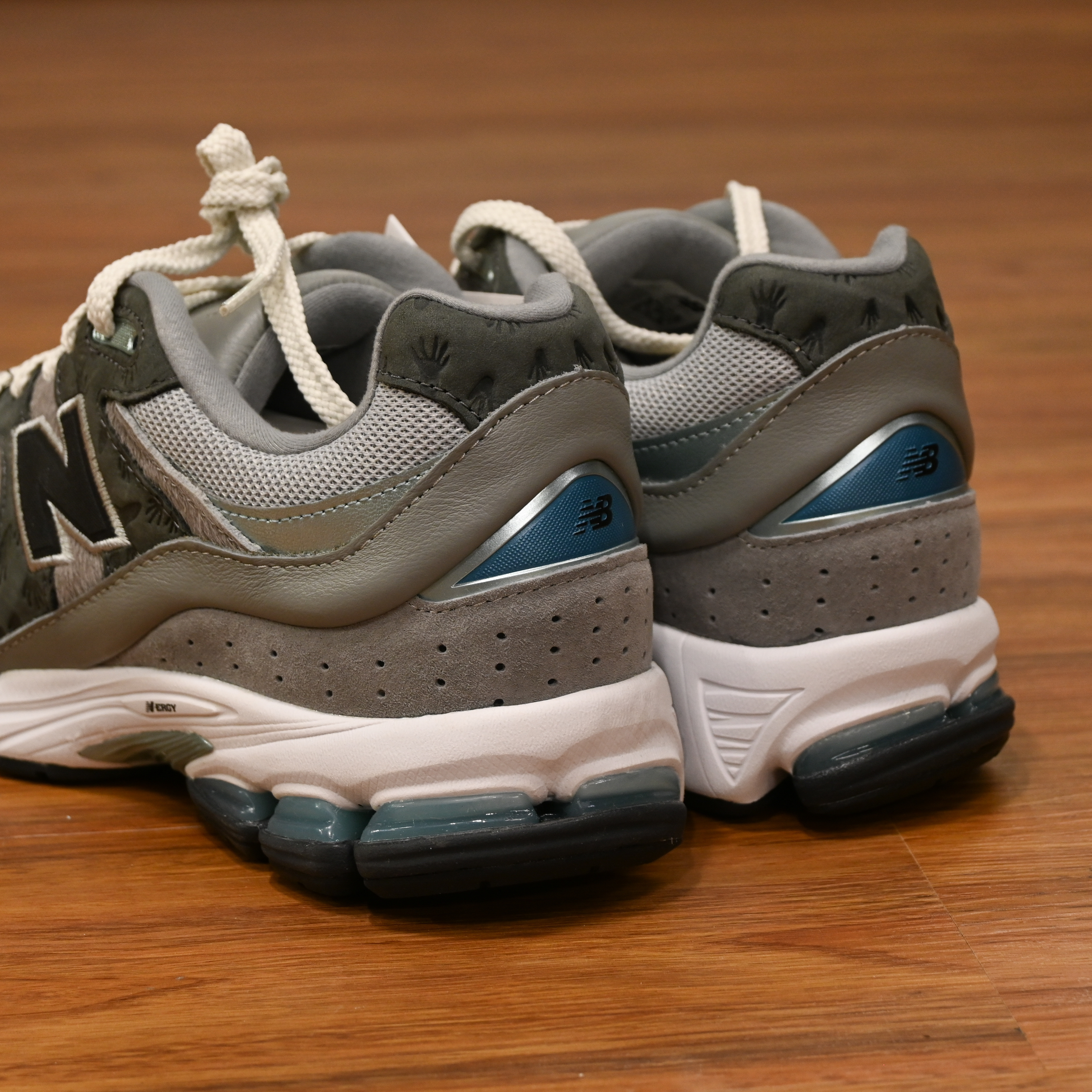 atmos x New Balance M2002RAT