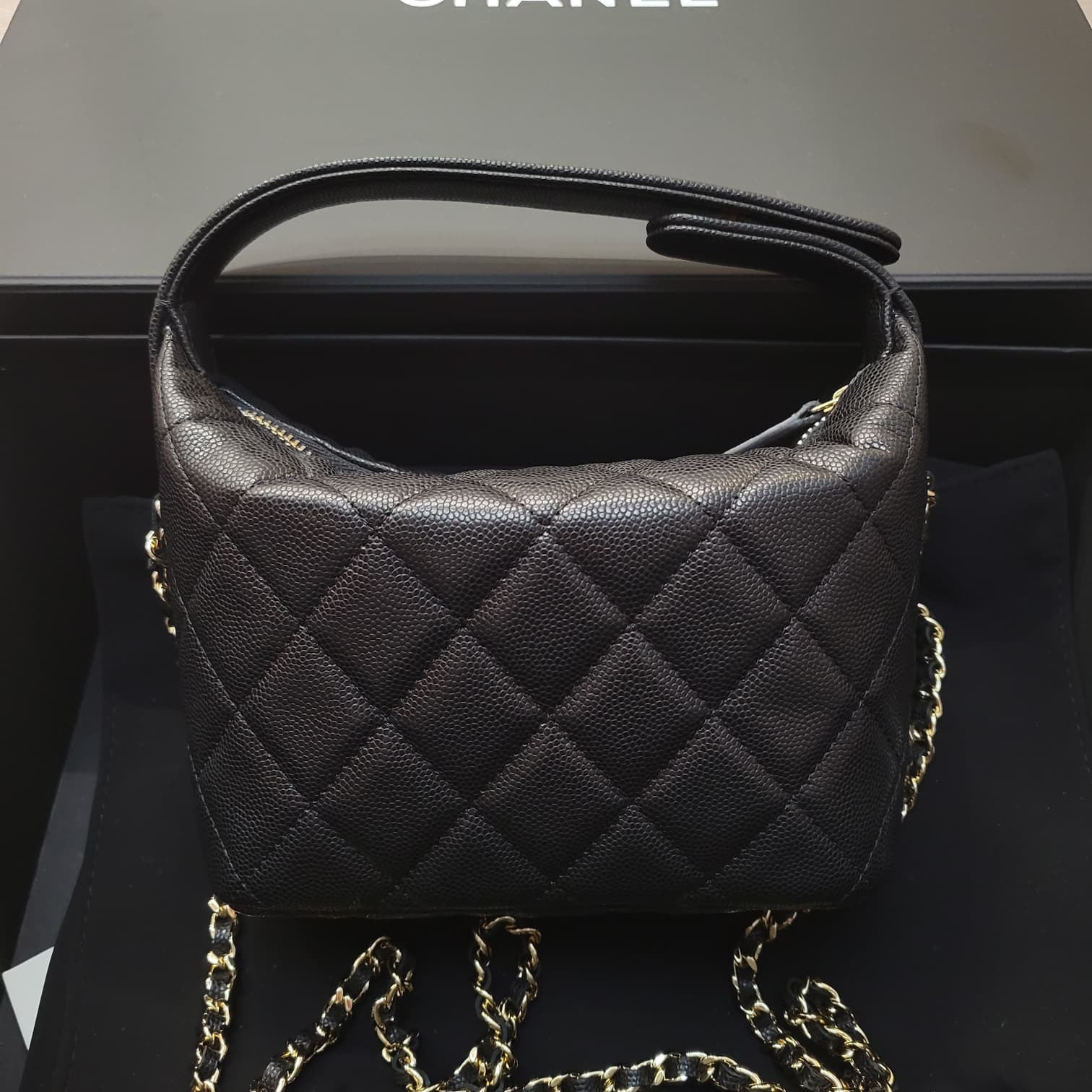 CHANEL AP5091 HOBO BAG BLACK GOLD TWIST CRYSTAL LOGO  飯盒包 麻花金色LOGO