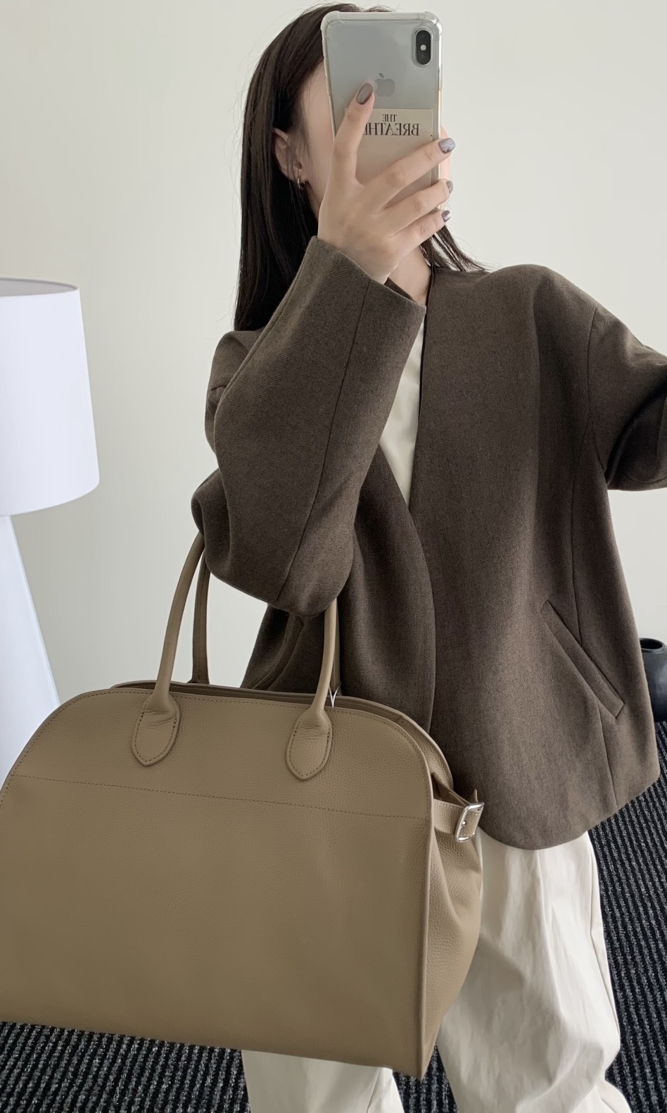 【2色入】The Row Soft Margaux 12 Bag in Leather