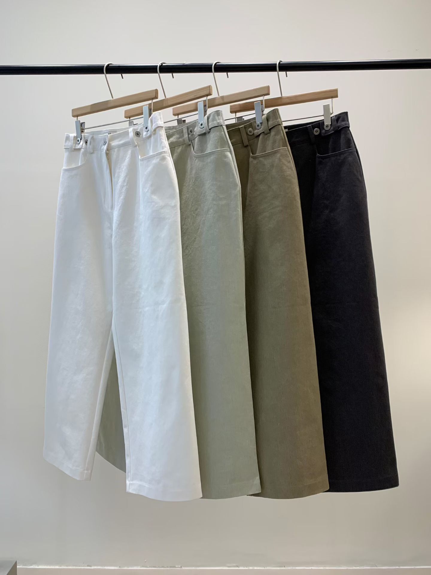 KN5511 牛仔直筒褲 *特價* (優惠碼同充值購物金不適用)