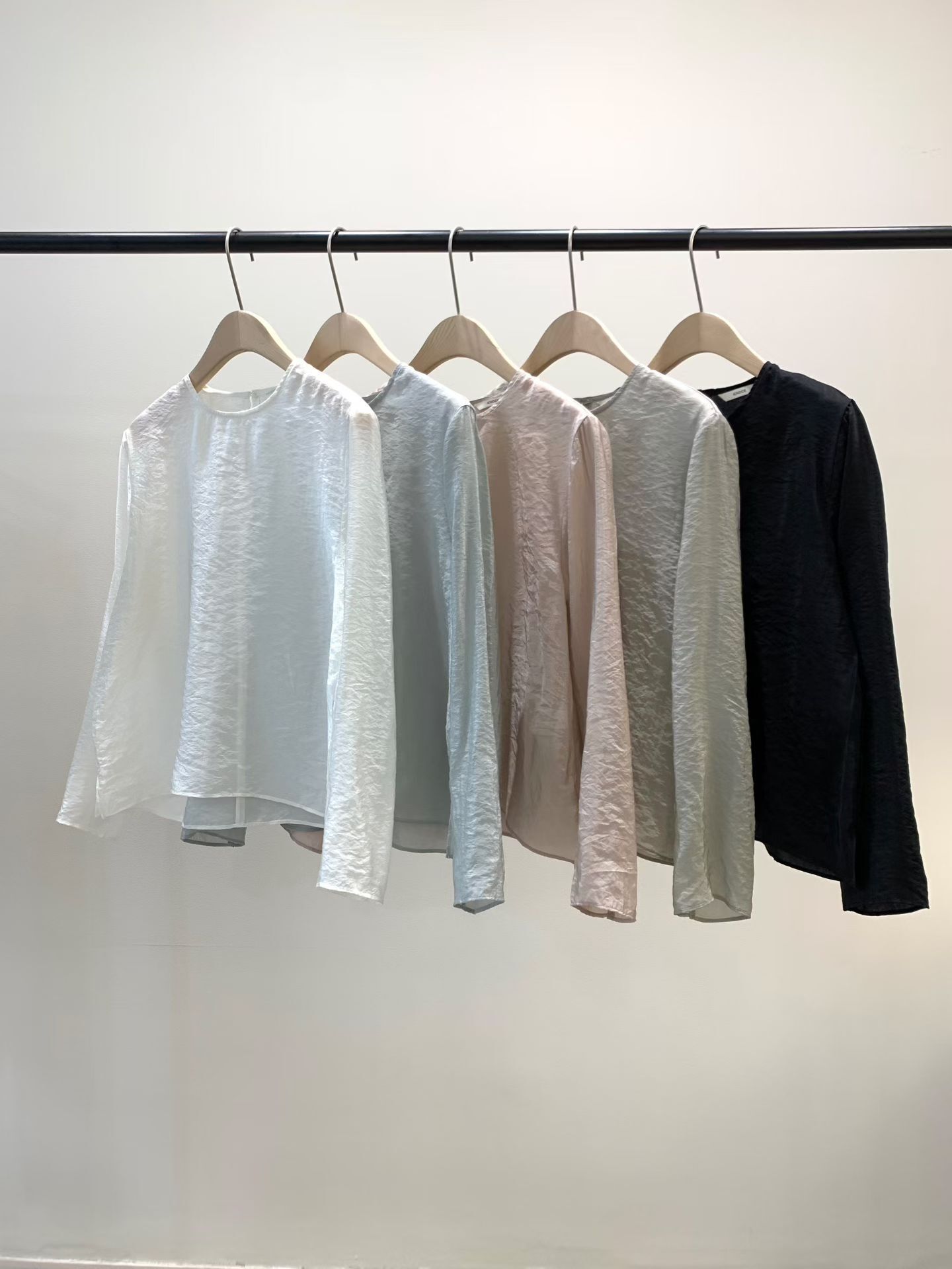 KN5515 微透皺皺上衣 *特價* (優惠碼同充值購物金不適用)