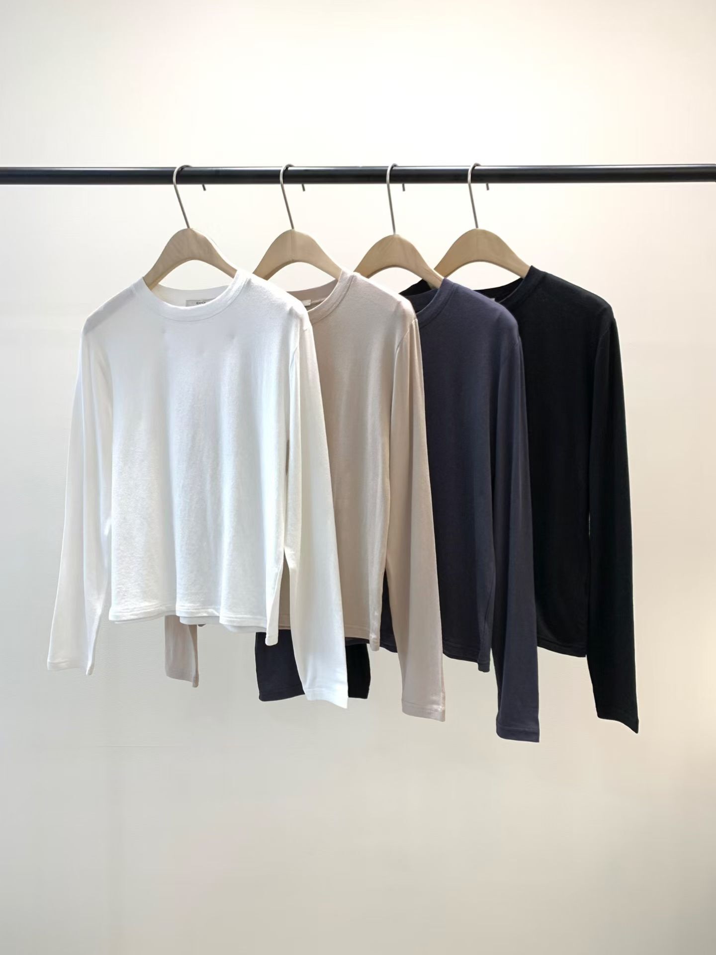 KN5522 打底長袖Tee *特價* (優惠碼同充值購物金不適用)