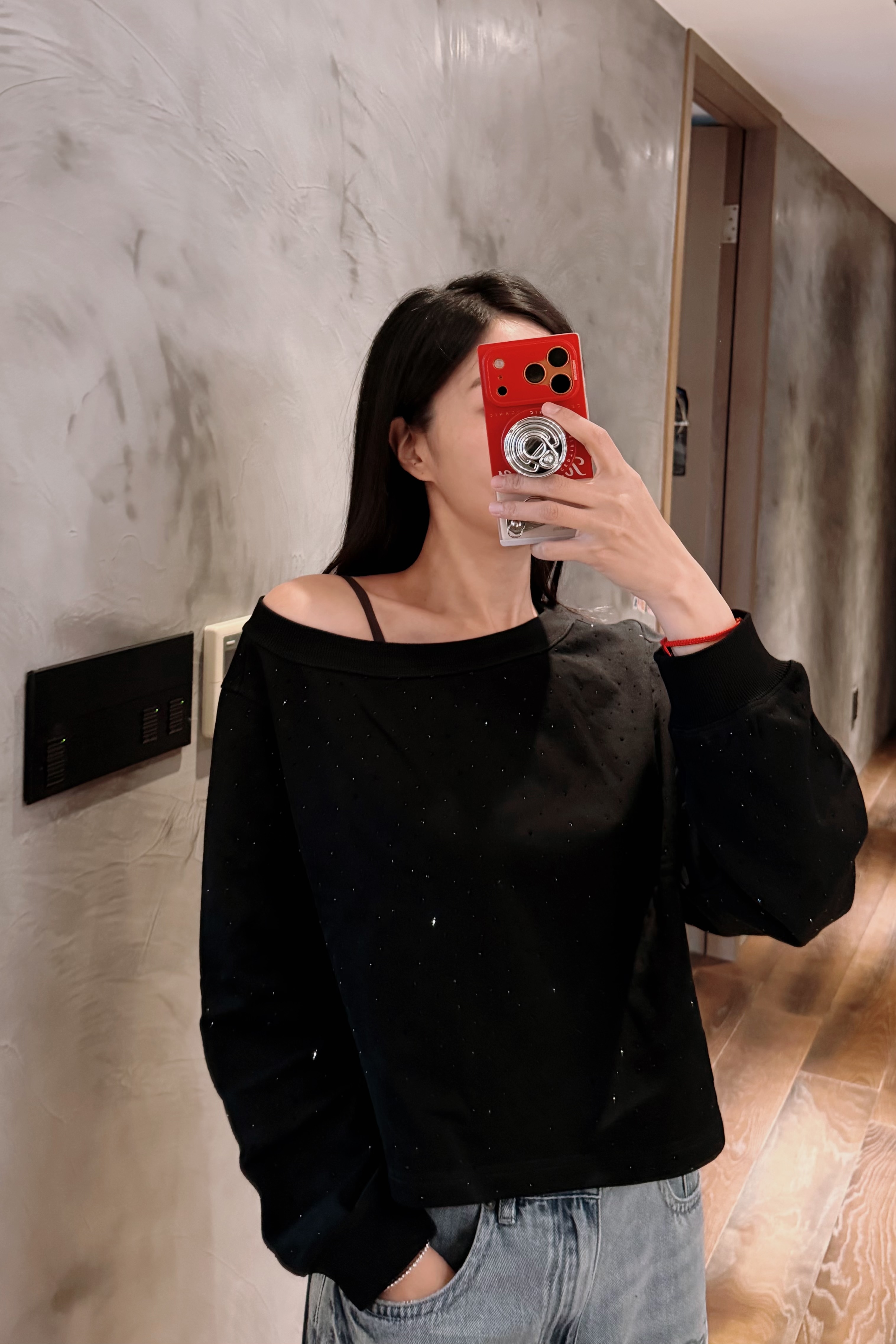 H studio 黑鑽露肩衛衣