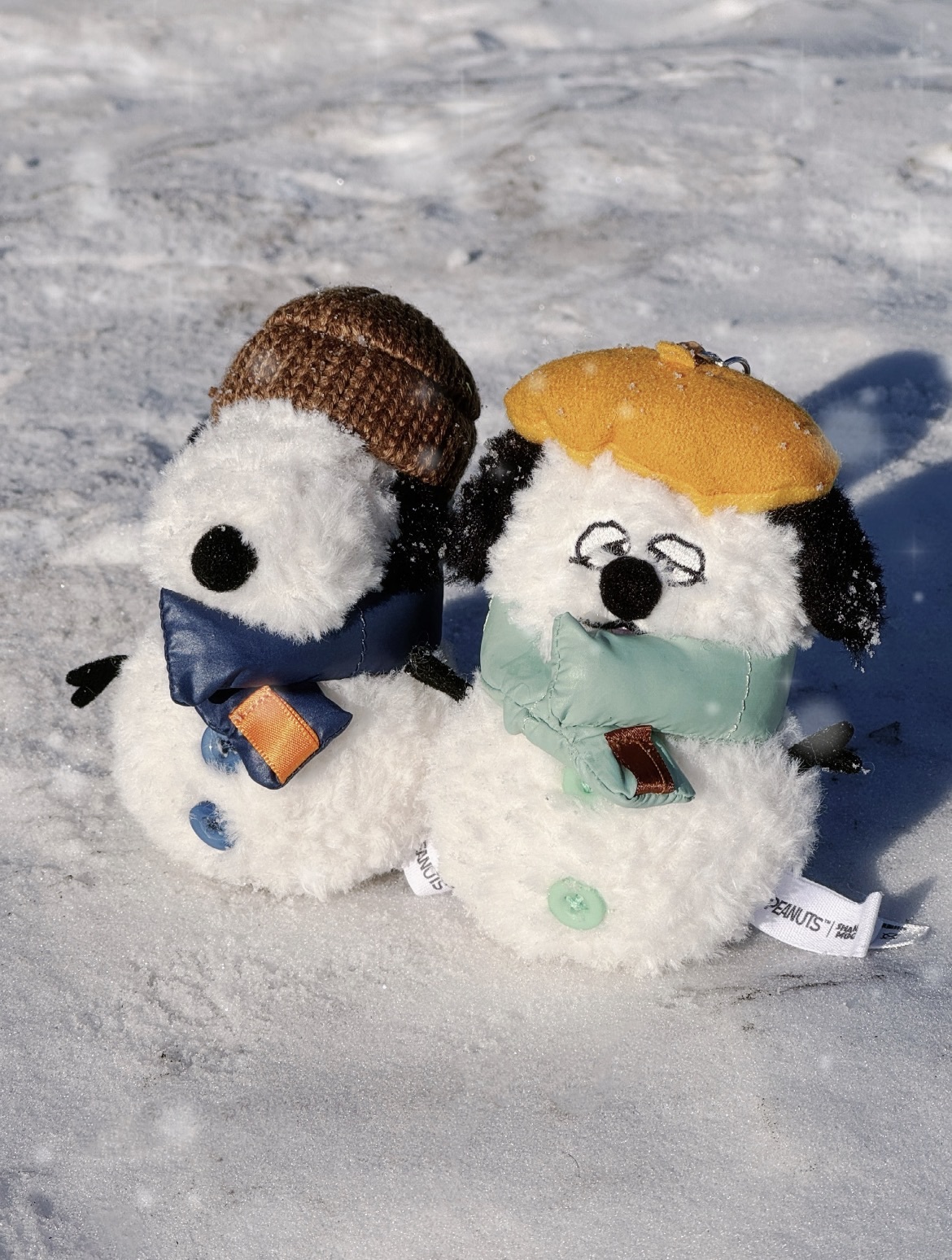 【逢甲 FUZZY】SNOOPY 史努比 歐拉夫 冬季系列 雪人小狗 羽絨圍巾 吊飾 鑰匙圈