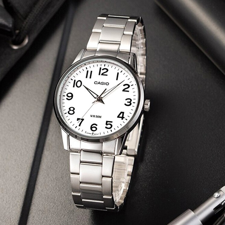 【CASIO 卡西歐】簡潔百搭 經典時尚 簡約優雅 不鏽鋼腕錶  MTP-1303D-7B