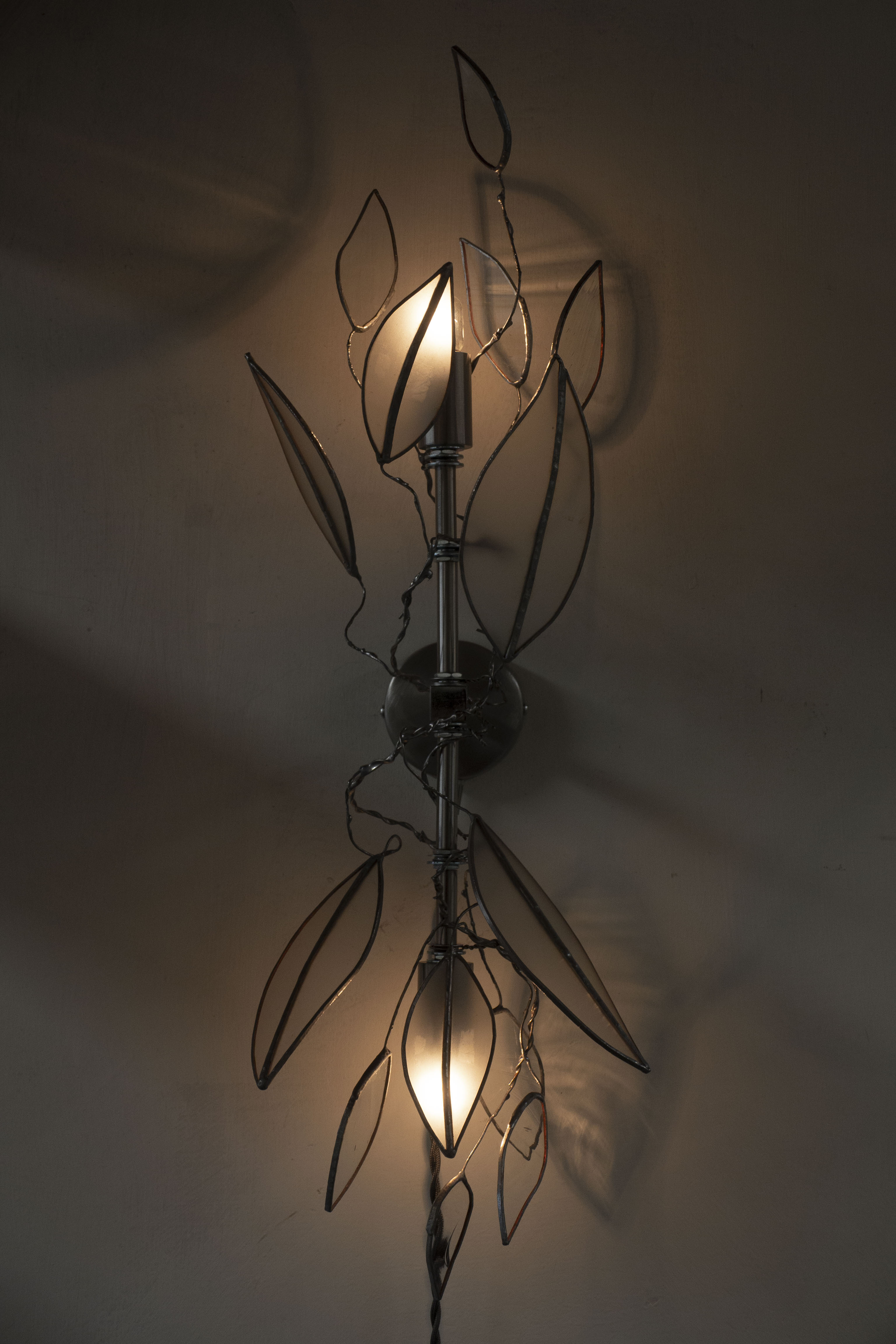 內光  真真鑲嵌玻璃研究所 創作個展｜ 《入林》  L014W 壁燈器