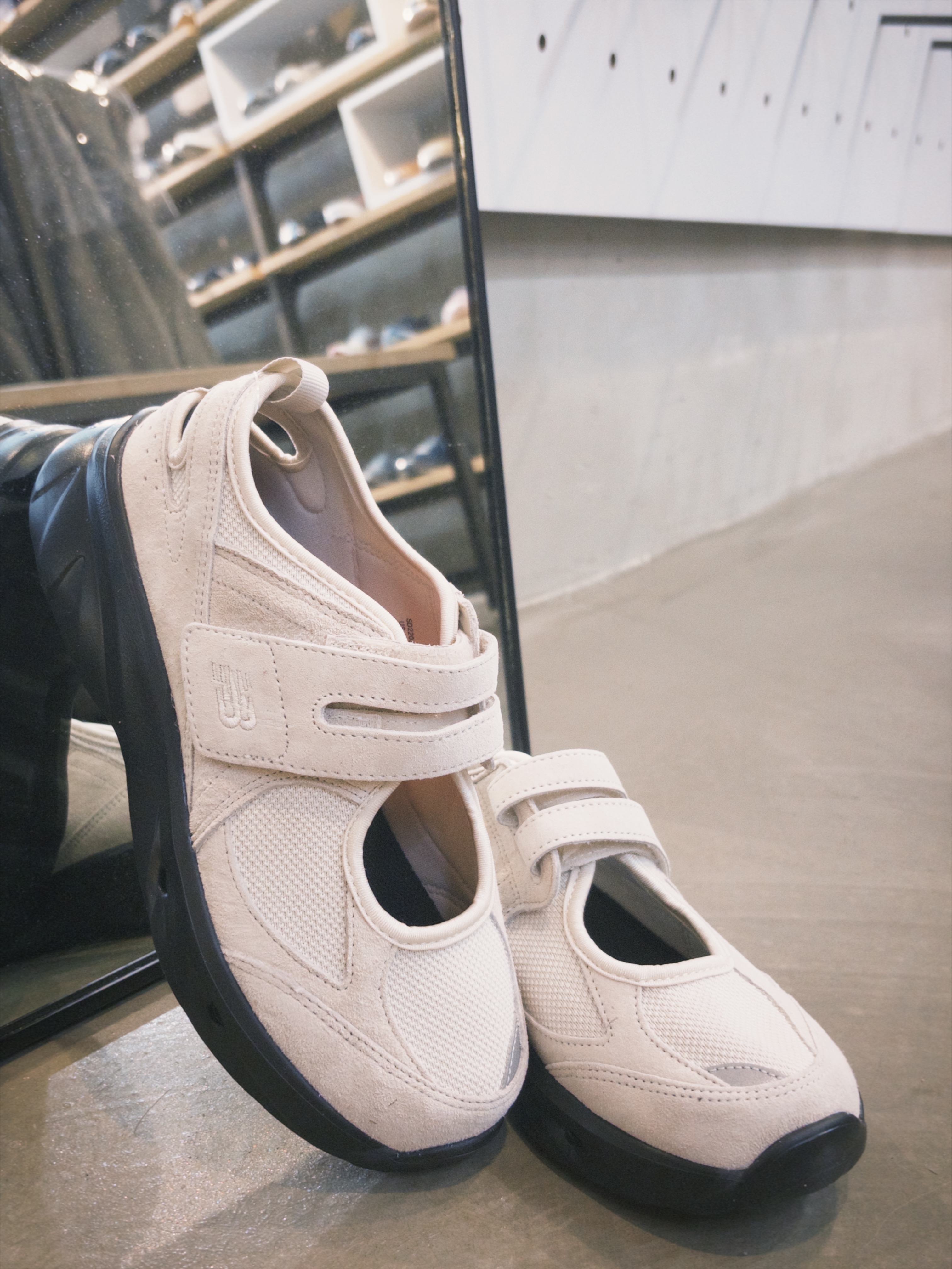 New Balance FW Breeze Ivory SD2203IW