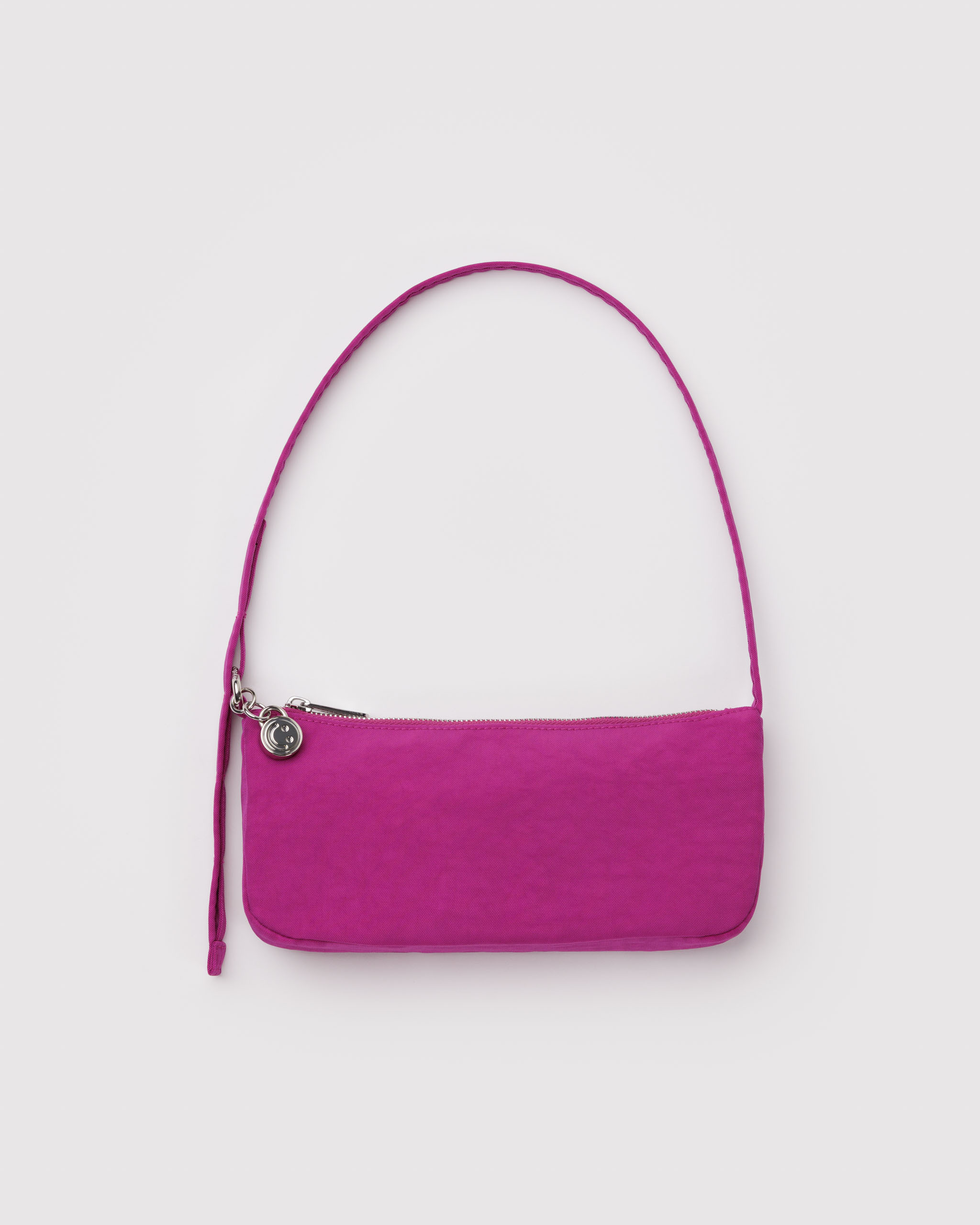 Nylon Pochette - Deep Fuchsia｜BAGGU