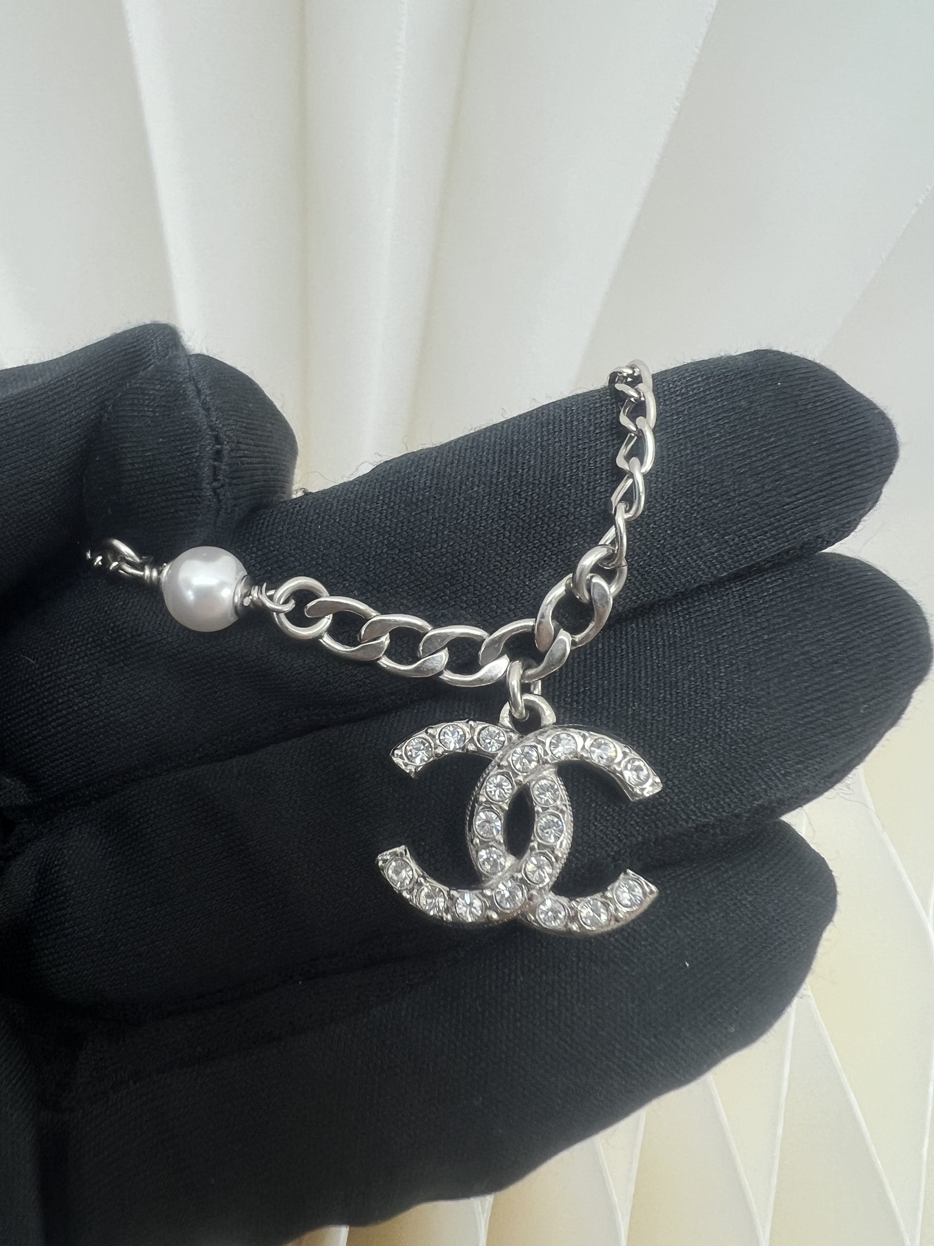 Chanel 21a cc bracelet silver