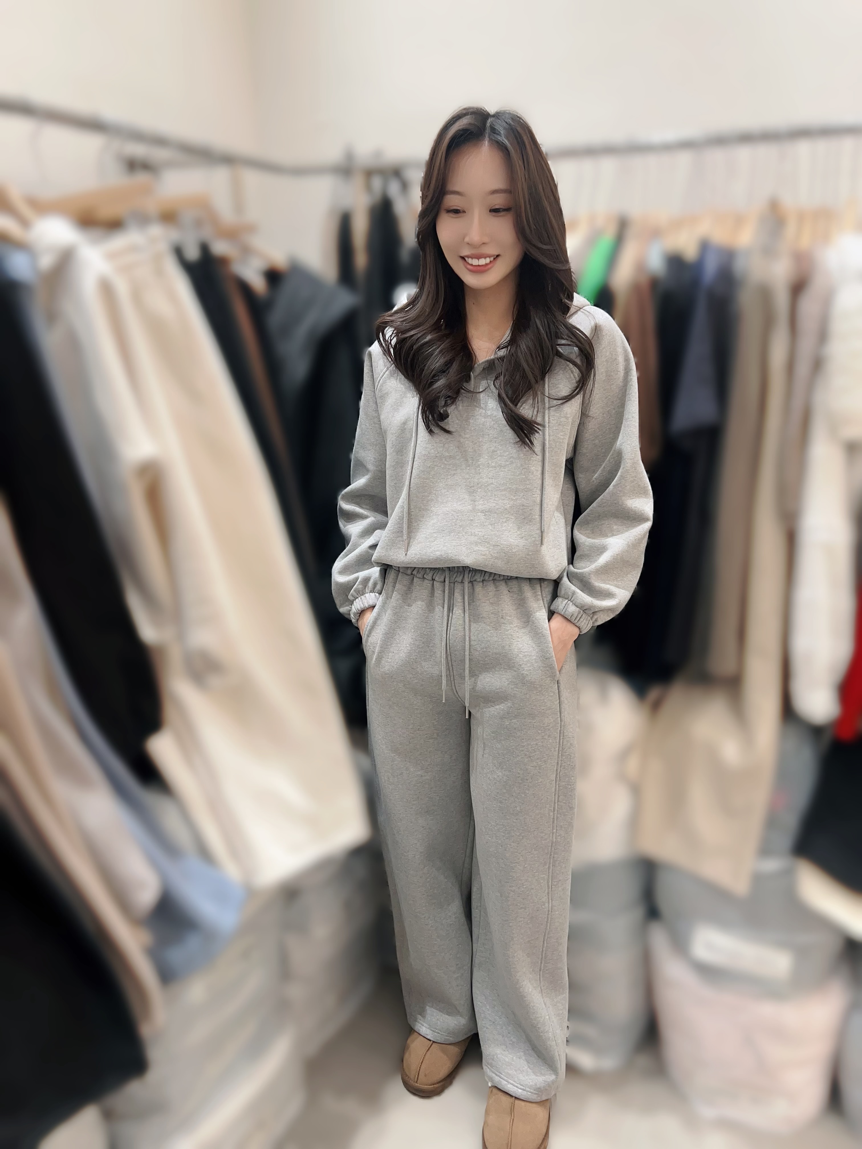 HZ10 韓風套裝毛底   (1SET )  上衣 胸 44-52 長 22   /   褲 腰 24-40 HIP 44-54 長40 $699 (一口價)  HZ人氣NO: 1🏆