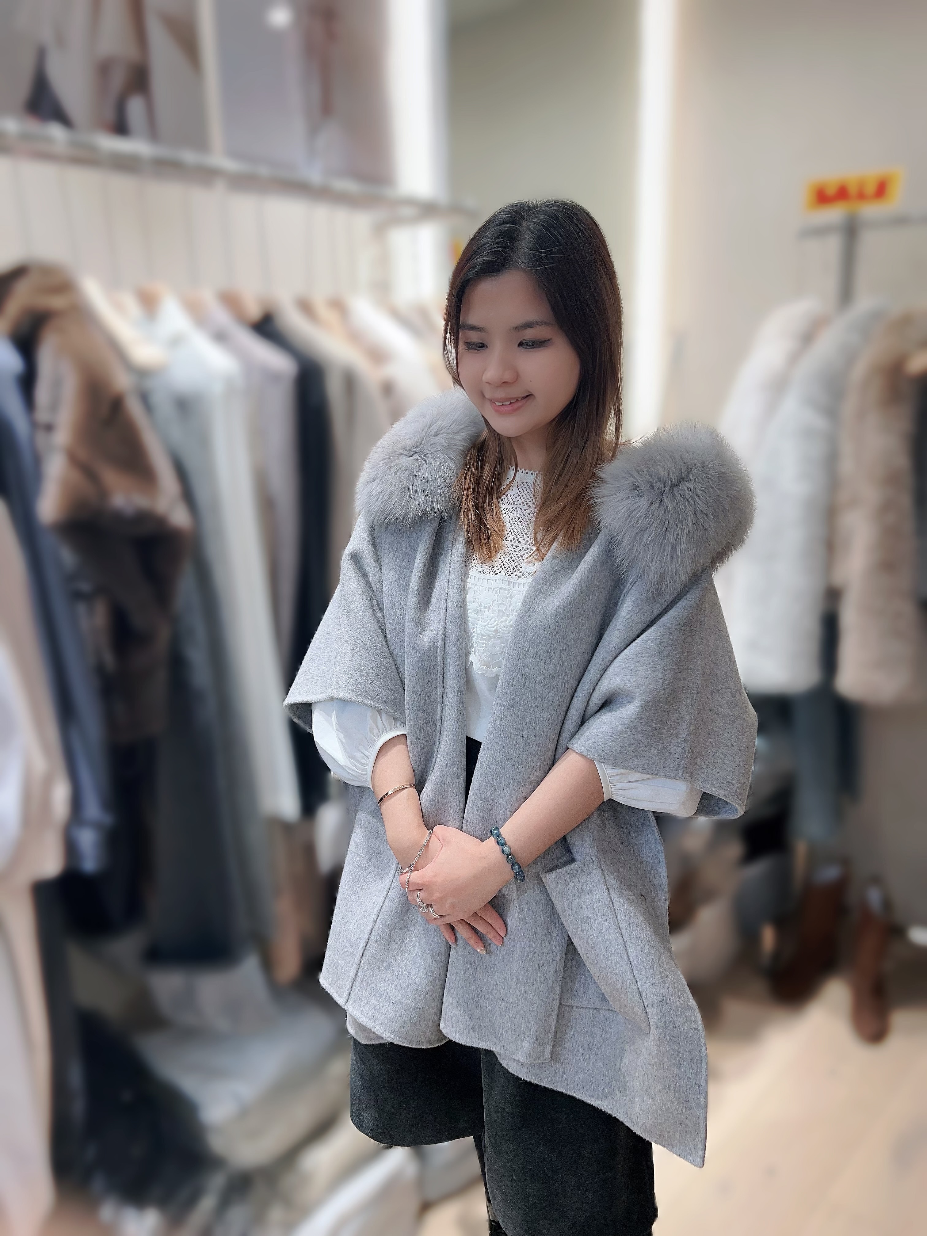 AC09   羊毛100%  開胸 長28.5  $1999 (一口價)  HAND MADE  可拆毛毛