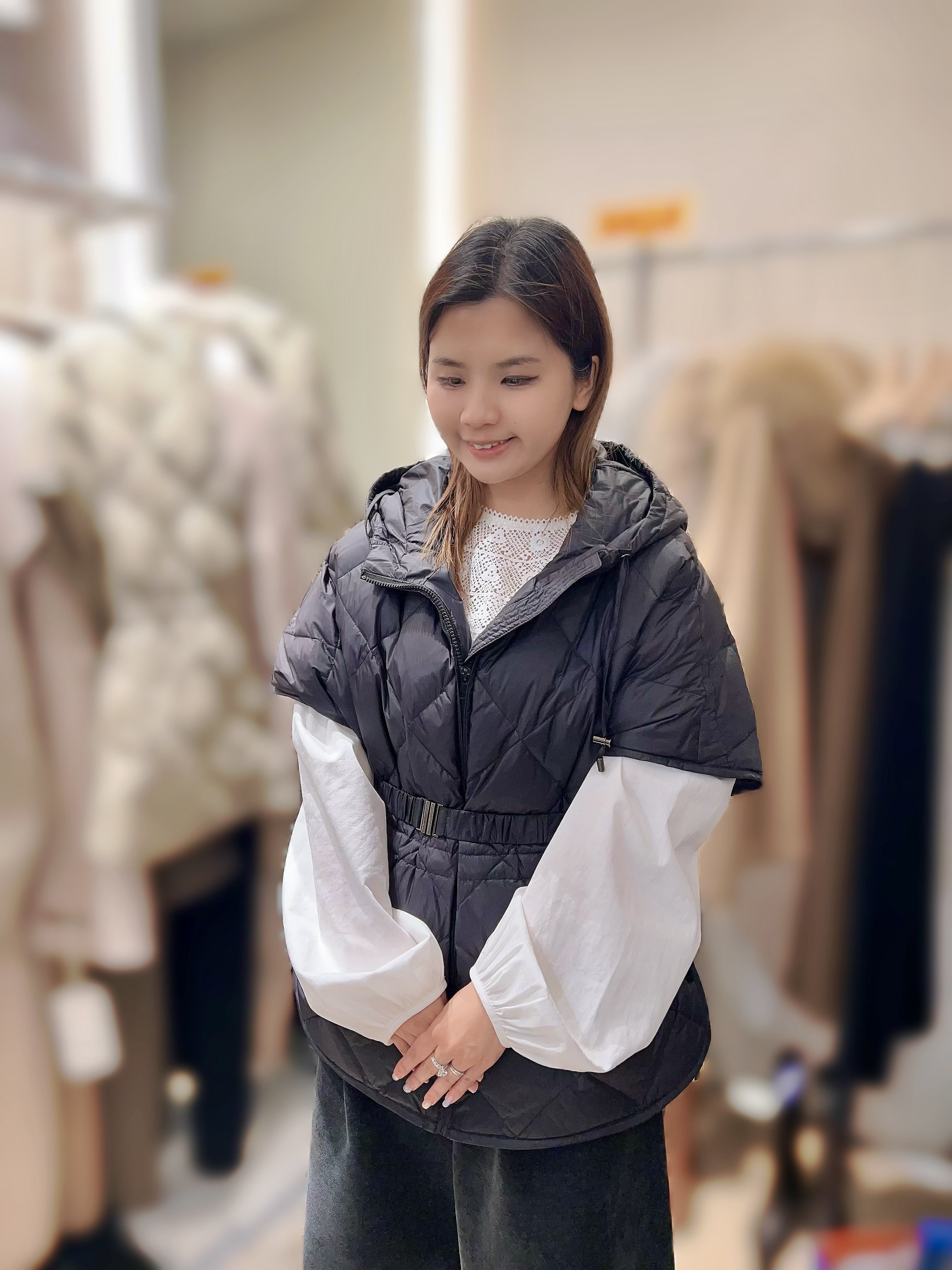 AC10   韓風羽絨   鵝絨 100%   胸 51 長 25  $999 (一口價)