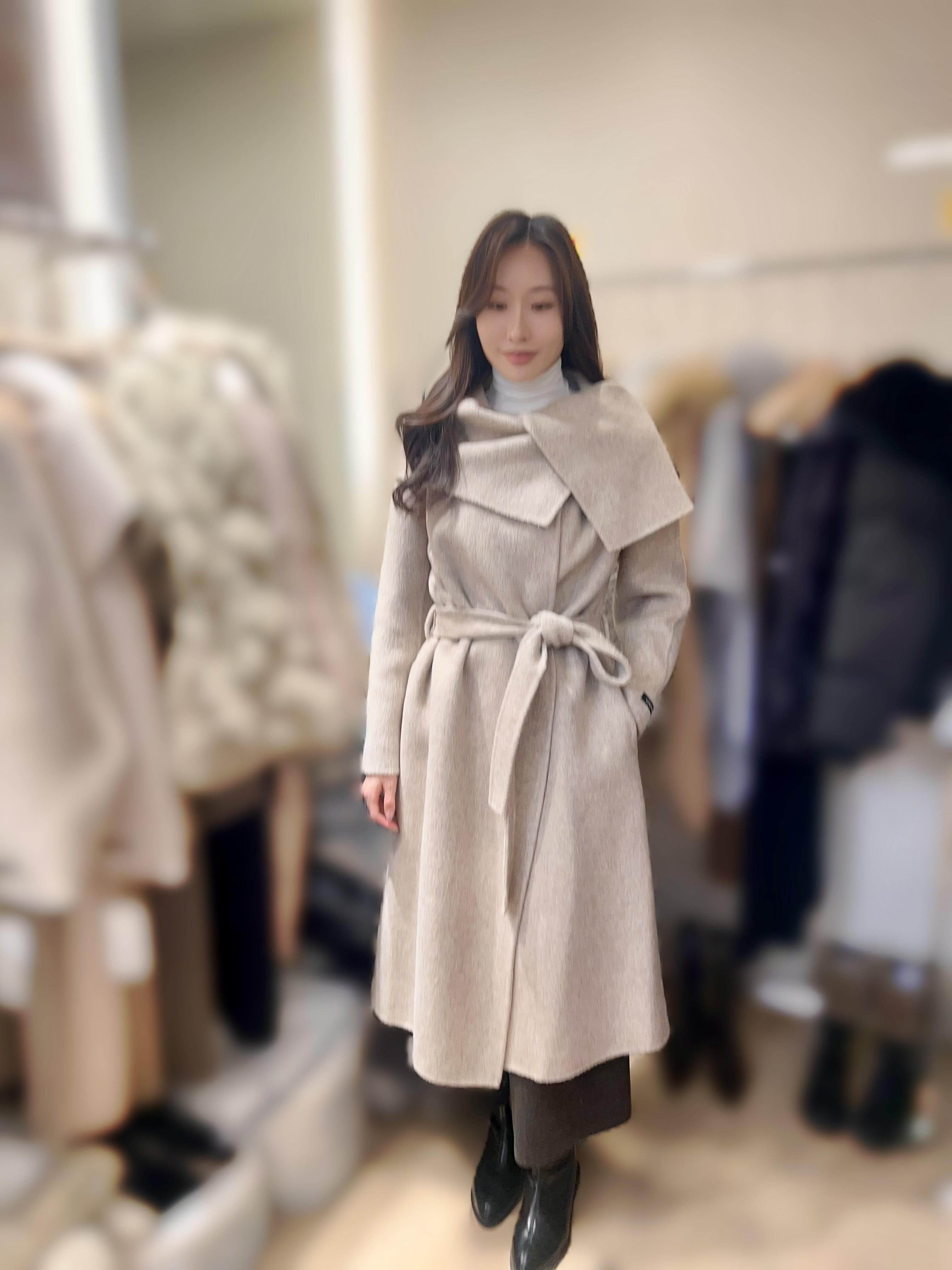 AC03  羊毛90%  胸50   長26.5   $1999 (一口價) HAND MADE