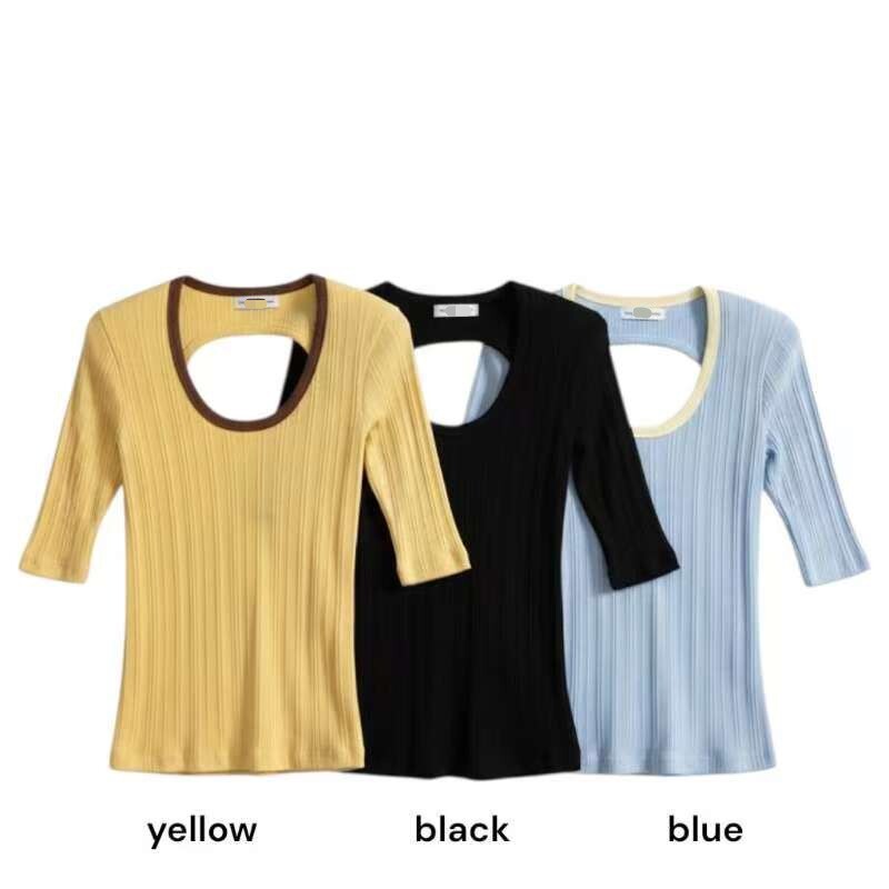 露背撞色邊上衣