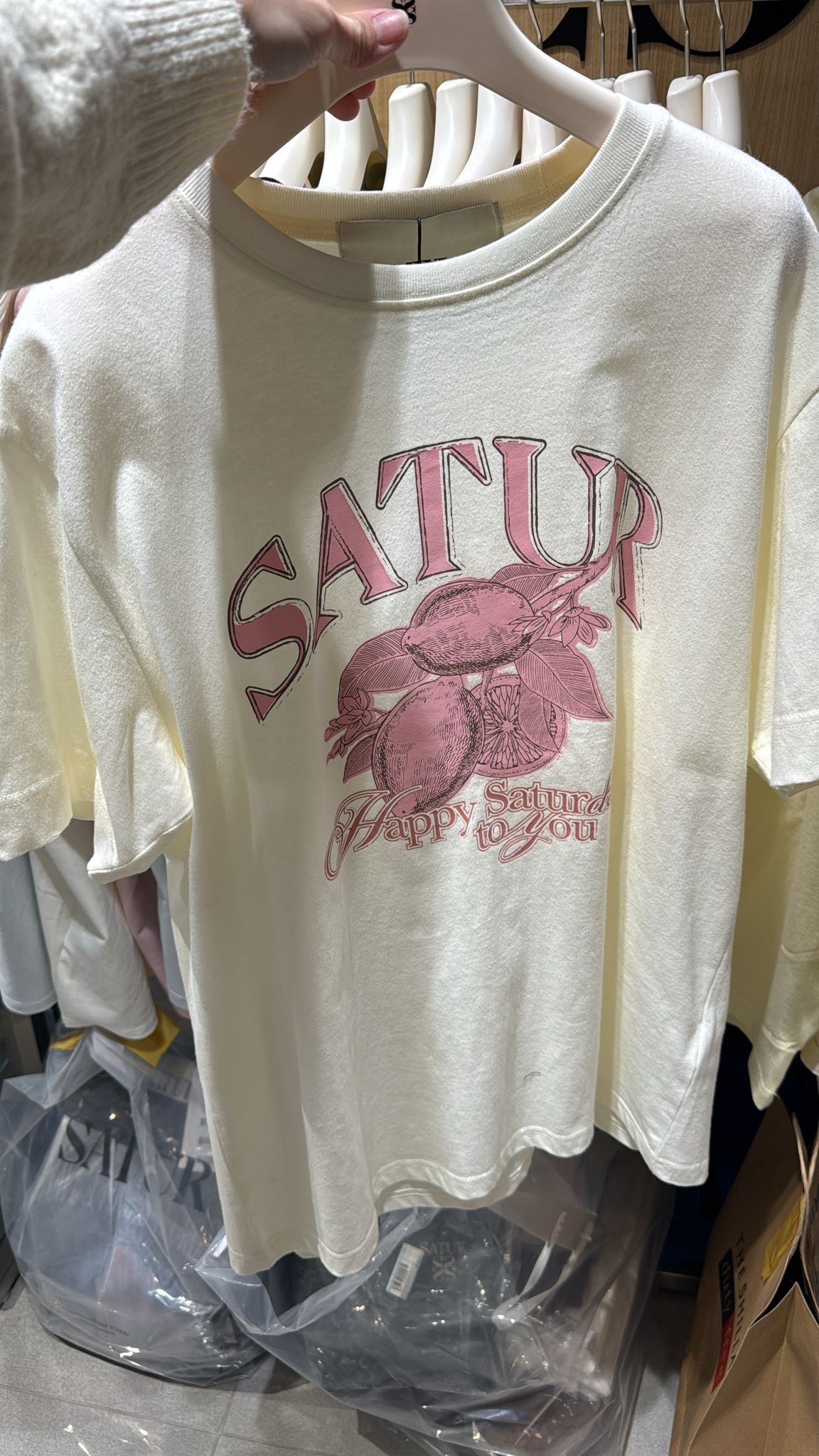 Satur｜必買25折扣款🌟極少庫存🌟｜男款寬鬆長版  Satur Lemon T-Shirt  SA252MTS07 [2 colors]