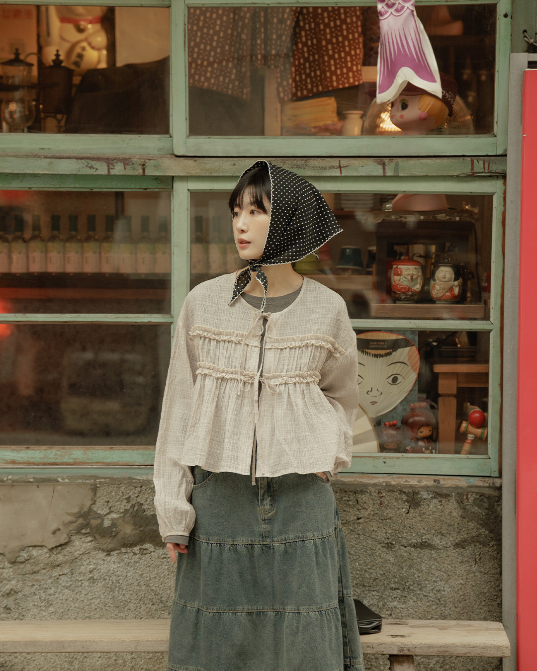 Sheer plaid ruffled tie-front cardigan, available in two colors.【01099568】in stock+pre-order