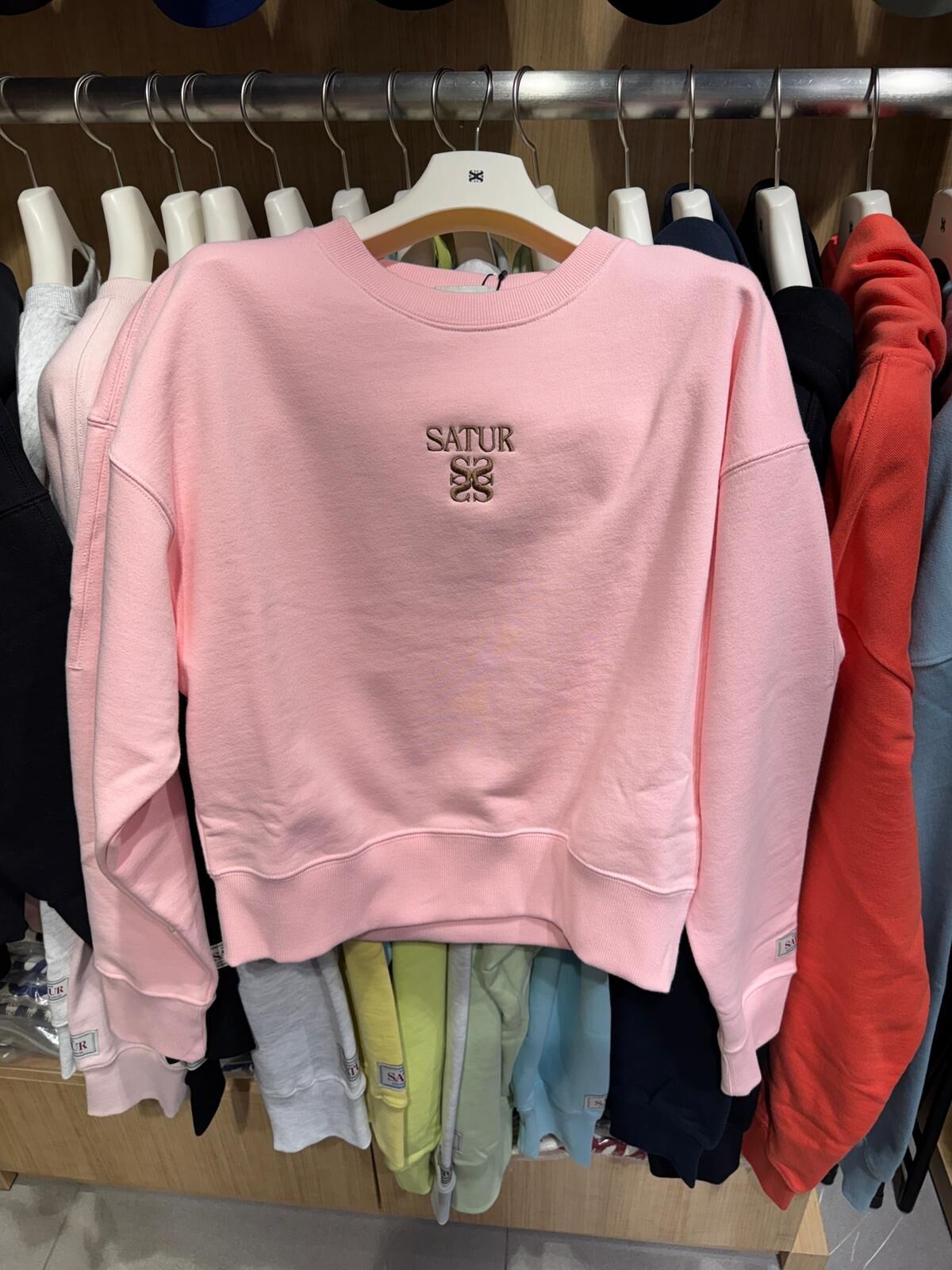 Satur｜必買25折扣款🌟極少庫存🌟(W) Small Logo Sweashirt SA251WTM03 [4 colors]