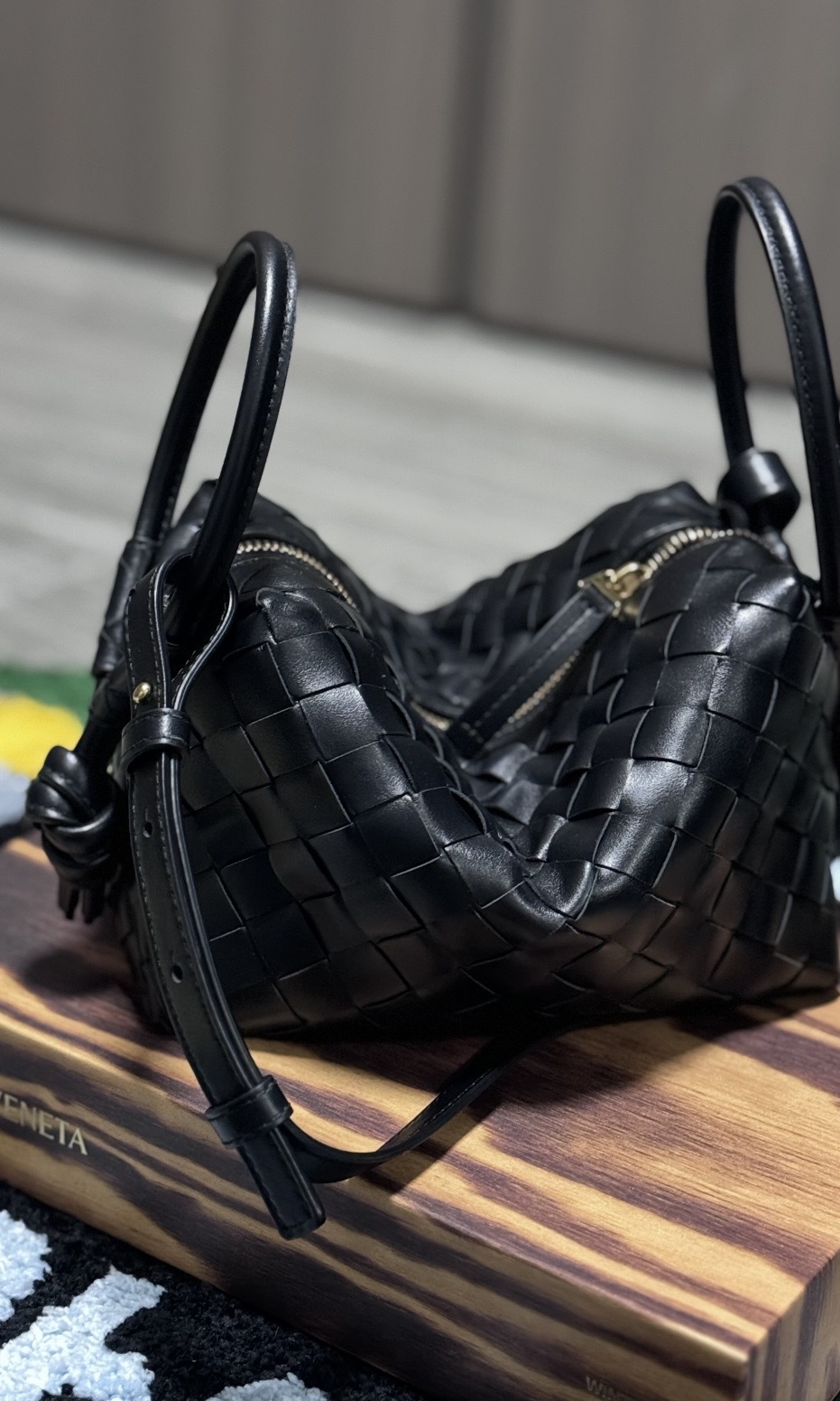 Bottega Veneta BV LOOP Cross-Body 小號 手提單肩斜挎包 黑色