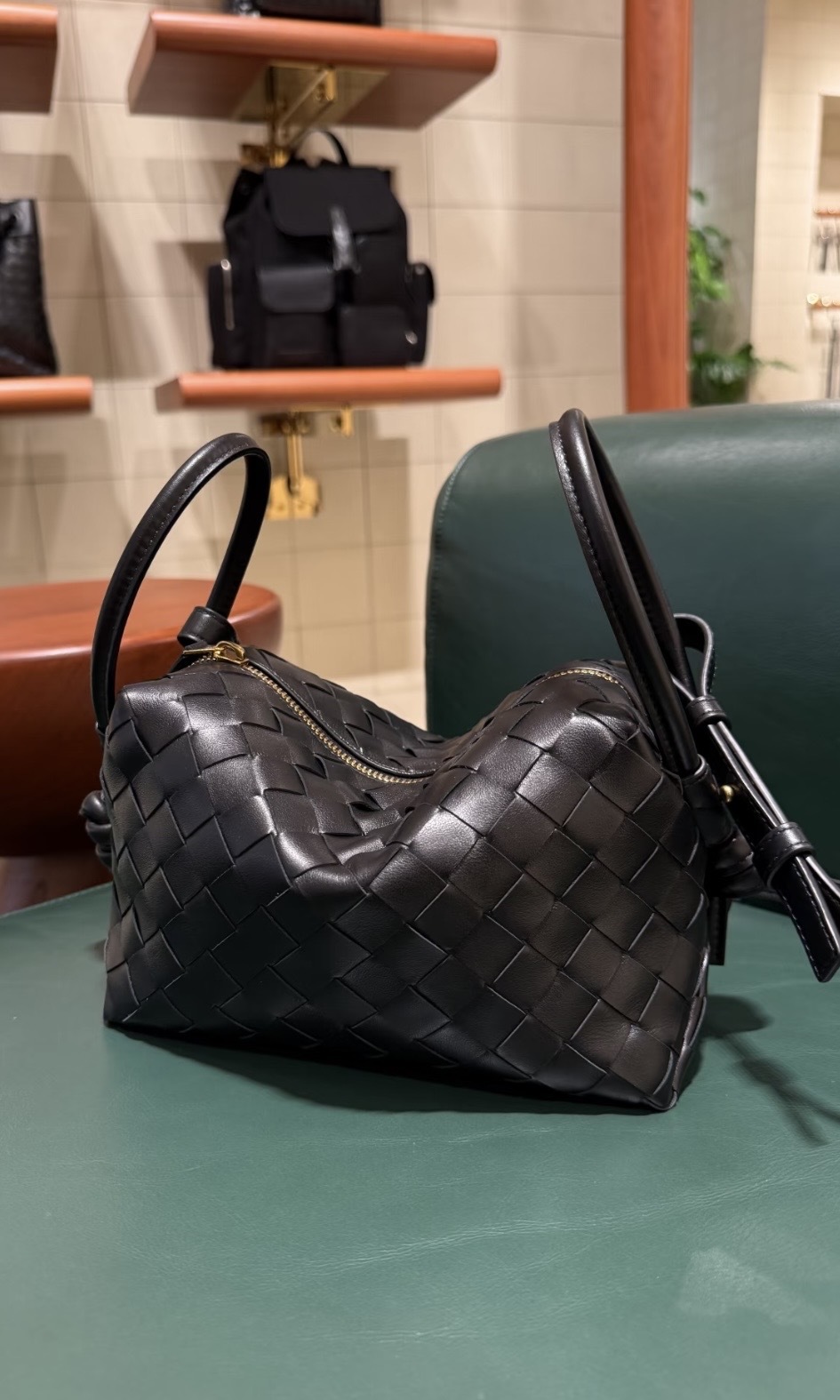 Bottega Veneta BV LOOP Cross-Body 小號 手提單肩斜挎包 黑色