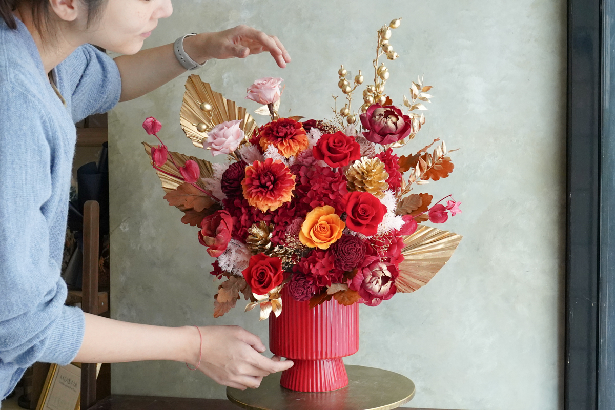 紅色永生花開幕盆花,永生花升遷送花推薦台北,紅色永生花盆花,台北代客送花服務推薦,新年盆花