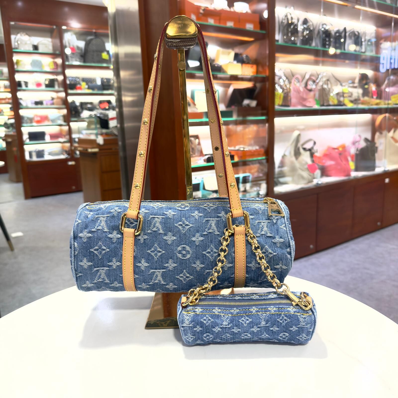 限量版!DISPLAY~全新LV PAPILLON DENIM M46830  #路易威登牛仔布袋字母包 #BRAND NEW #香榭站正品