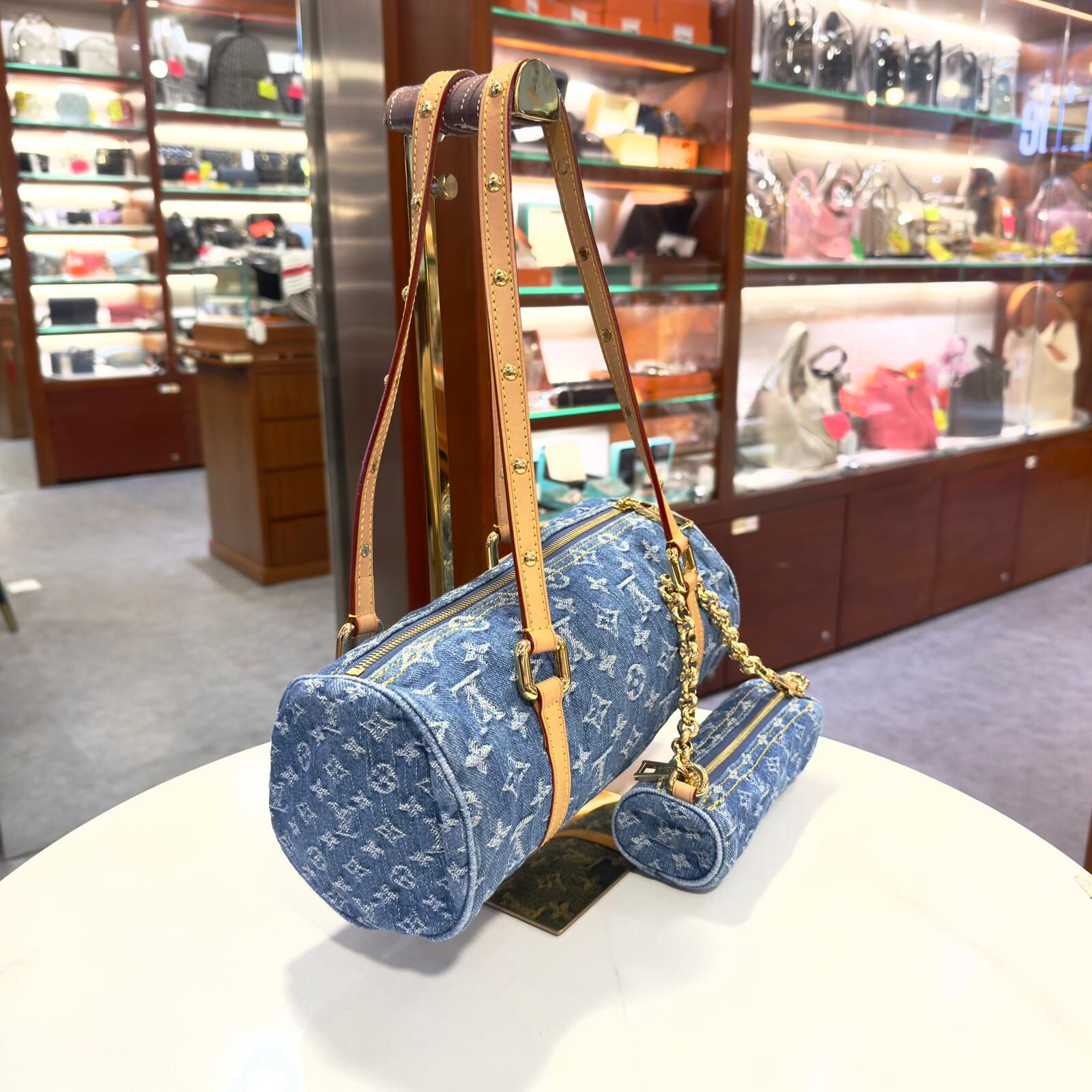 限量版!DISPLAY~全新LV PAPILLON DENIM M46830  #路易威登牛仔布袋字母包 #BRAND NEW #香榭站正品