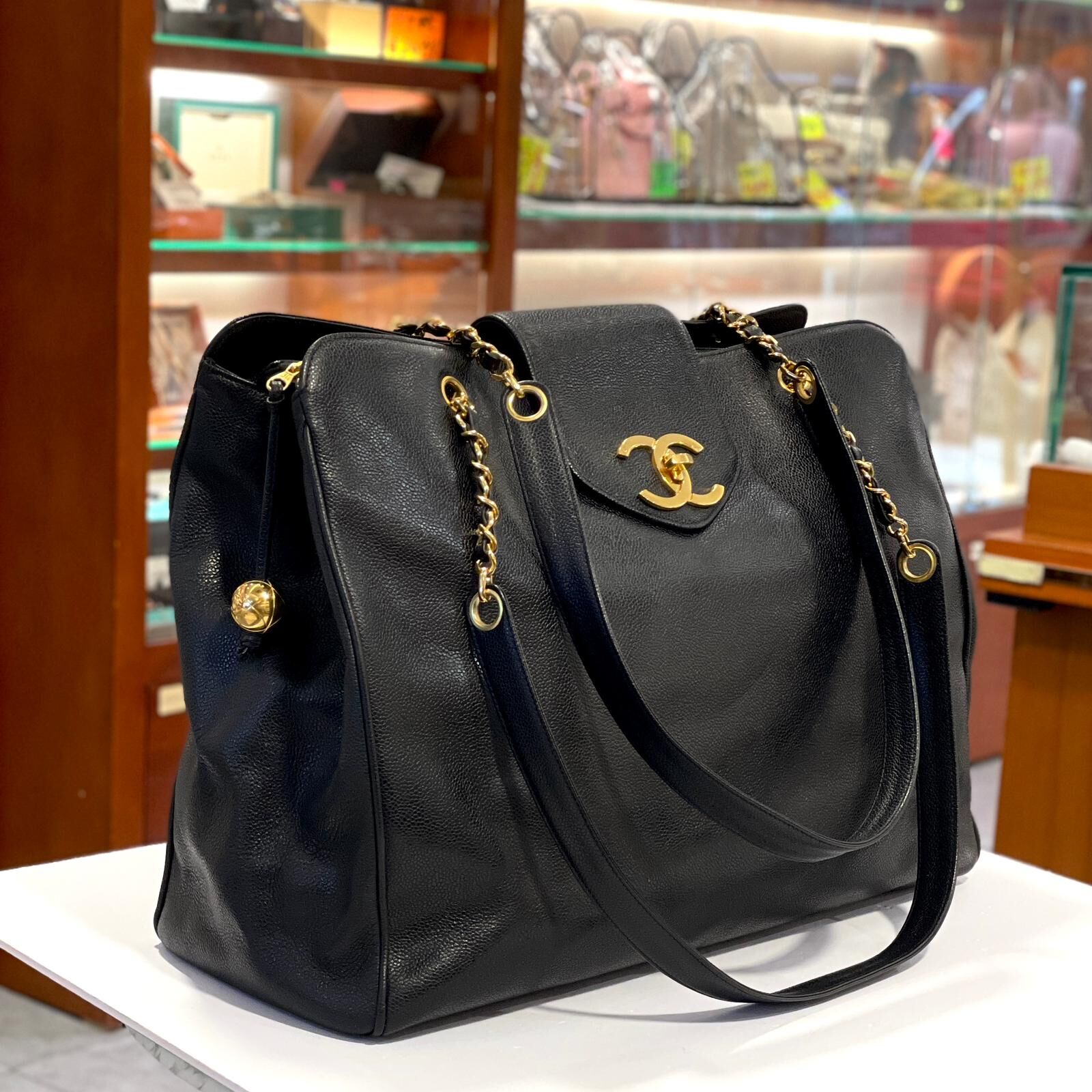 收藏品！95%NEW~CHANEL VINTAGE TOTEBAG BLACK CAVIAR SUPERMODLE @46開 #香奈兒中古包 #機場包 #香榭站正品