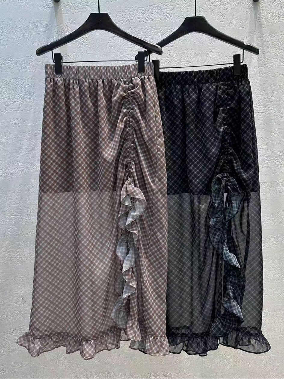 TS09 腰 24-40/ hip  46/ 長35.5  $419 (一口價)