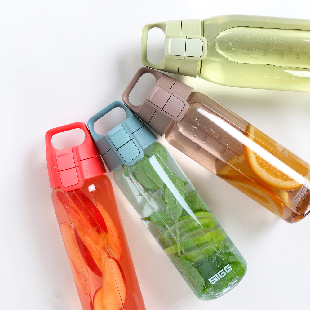 瑞士百年 SIGG 全彩 Tritan 彈蓋耐衝擊運動水瓶 1000ml