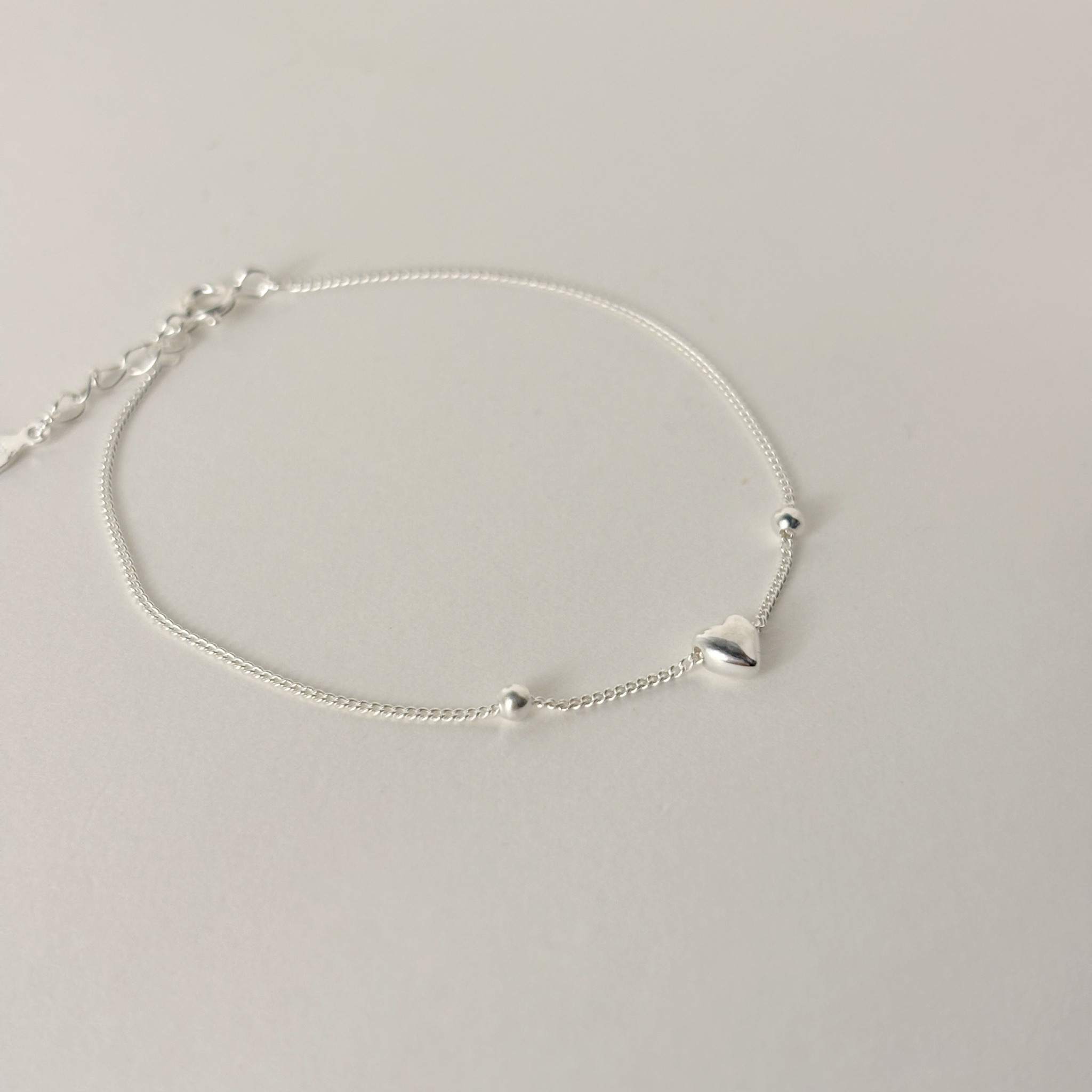 澎澎小珠愛心細古巴手鏈